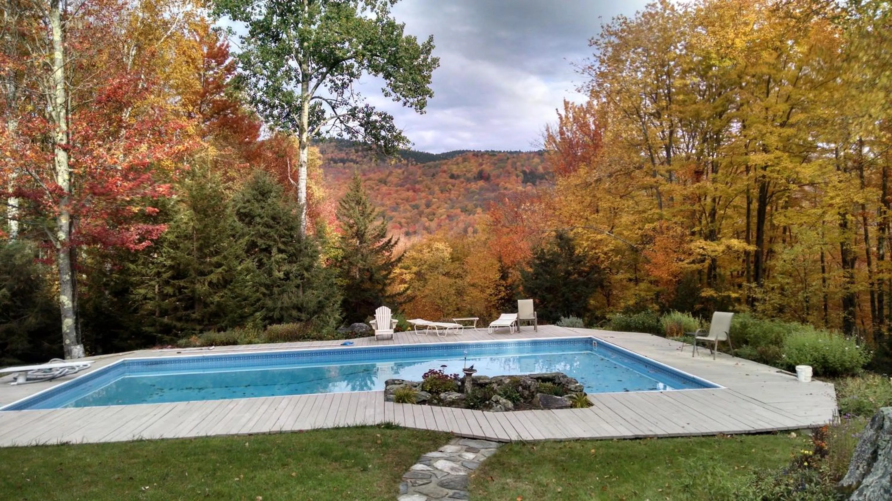 Mountain view in Cricket Hill Lodging