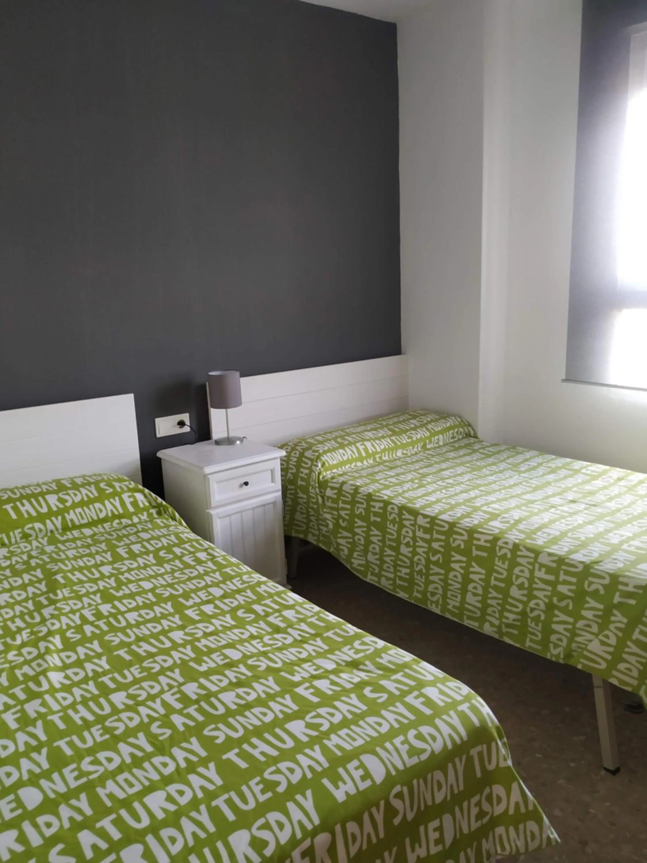 Bed in Apartamento Con Preciosas Vistas Al Mar,WIFI y piscina de temporada