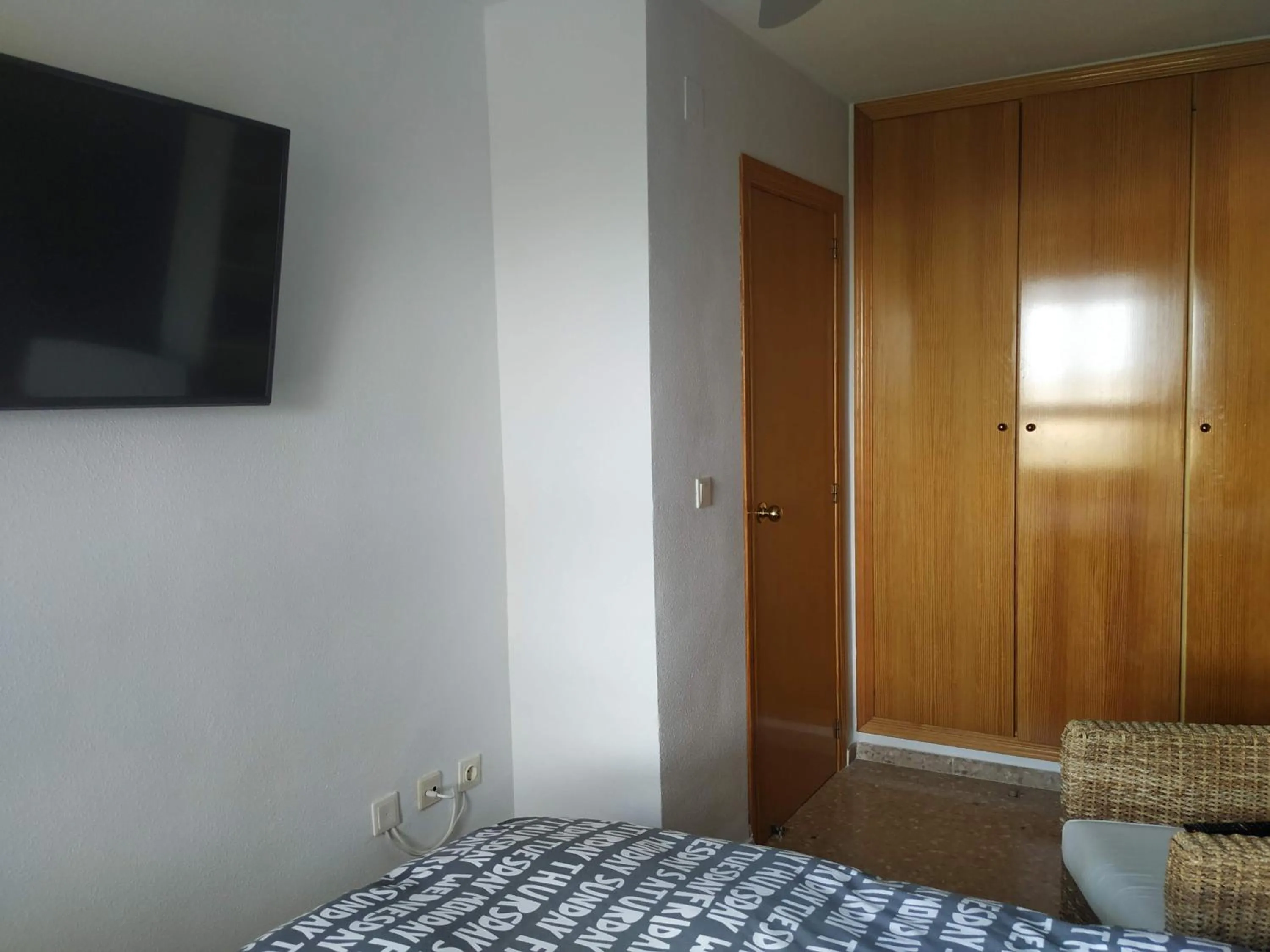 Bed in Apartamento Con Preciosas Vistas Al Mar,WIFI y piscina de temporada