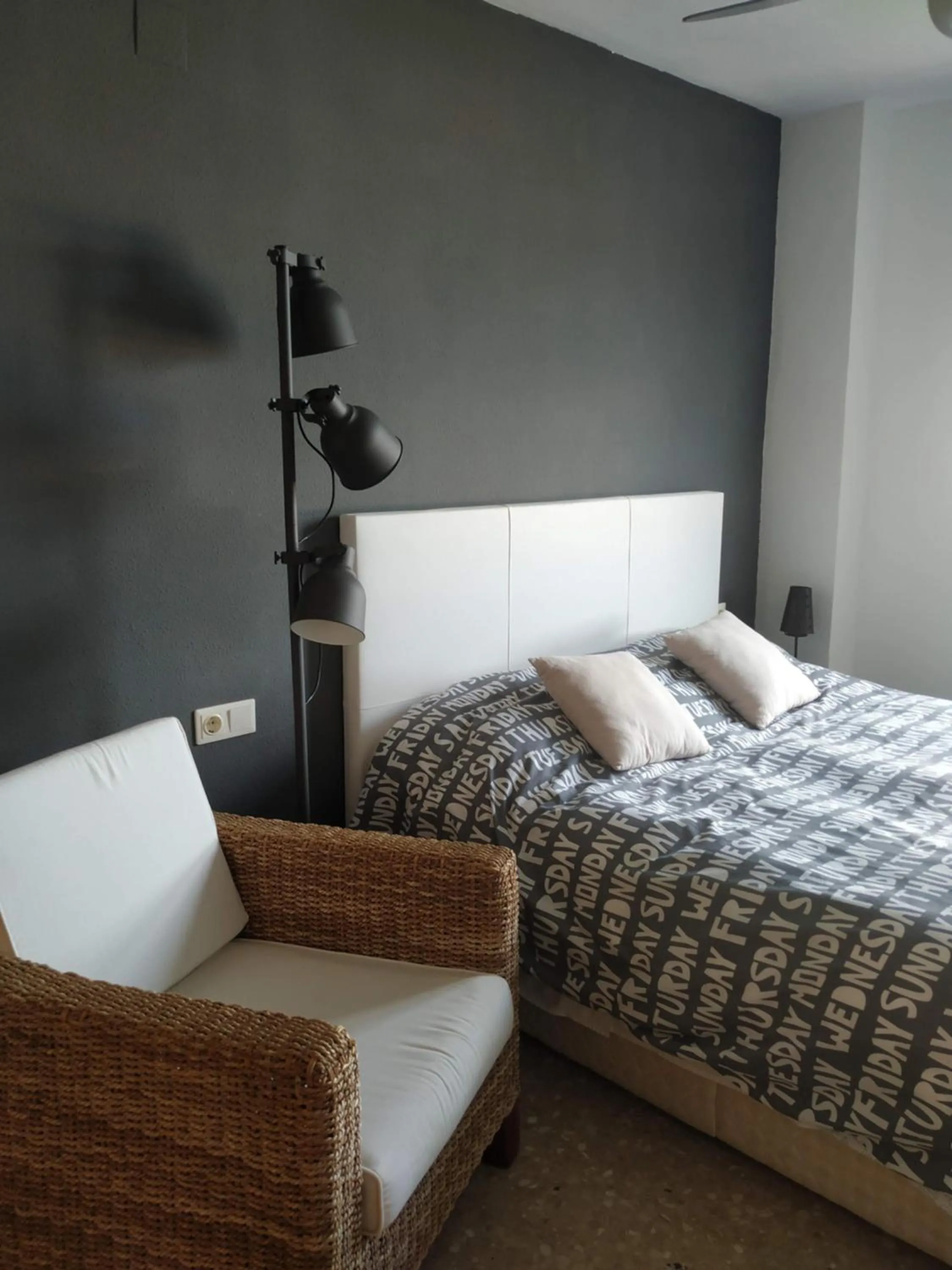 Bed in Apartamento Con Preciosas Vistas Al Mar,WIFI y piscina de temporada