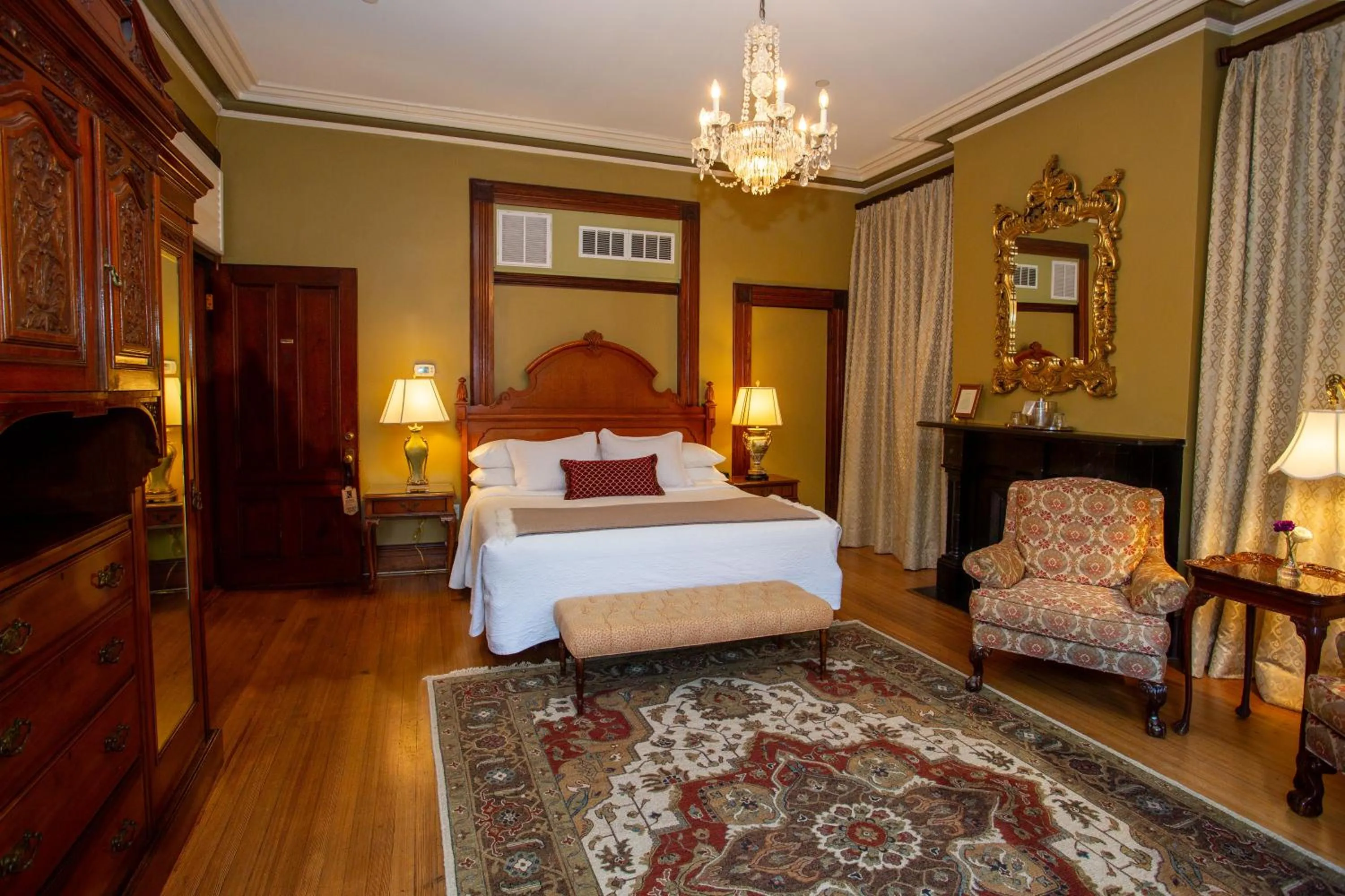 Photo of the whole room, Bed in Kehoe House, Historic Inns of Savannah Collection