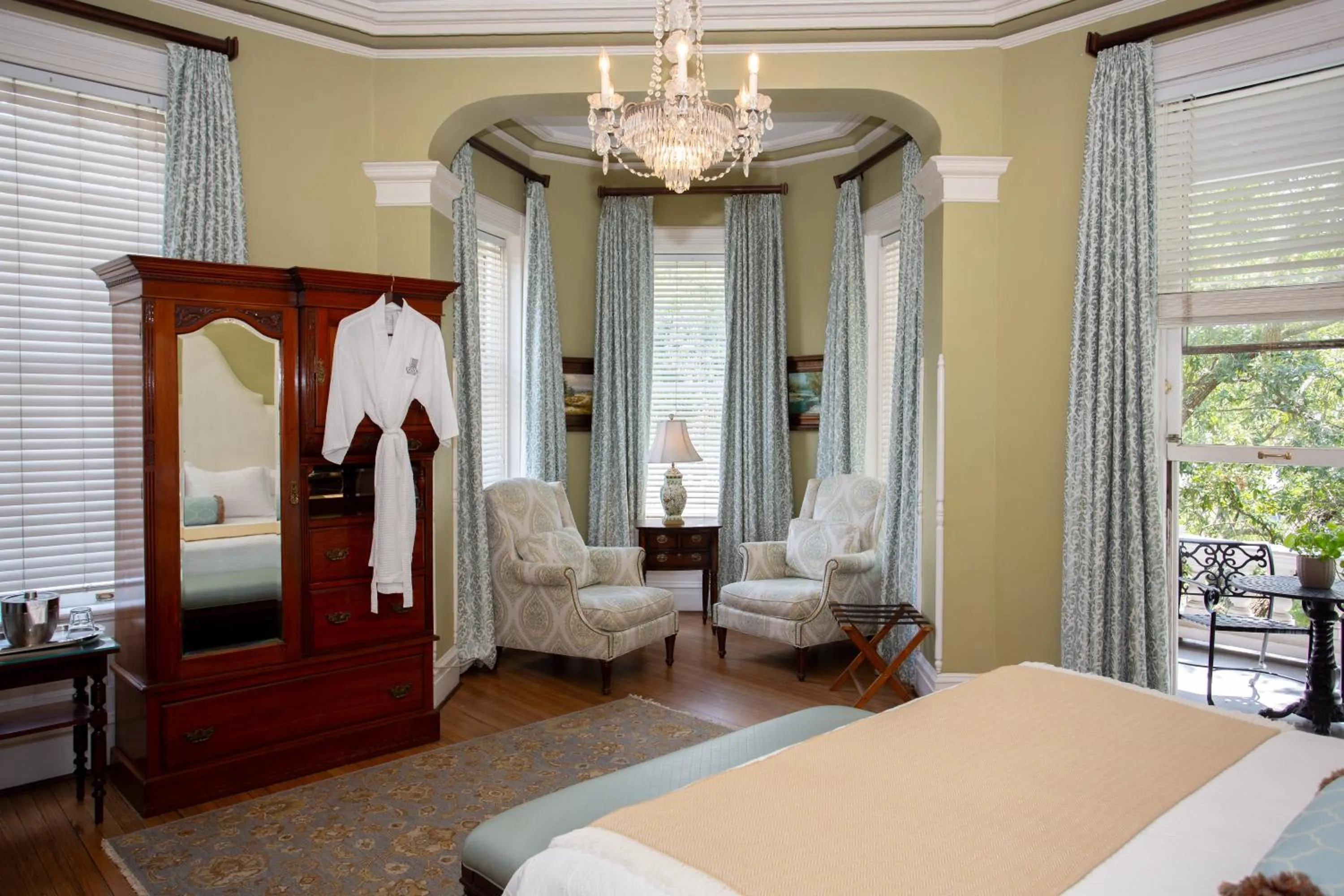 Bedroom, Bed in Kehoe House, Historic Inns of Savannah Collection