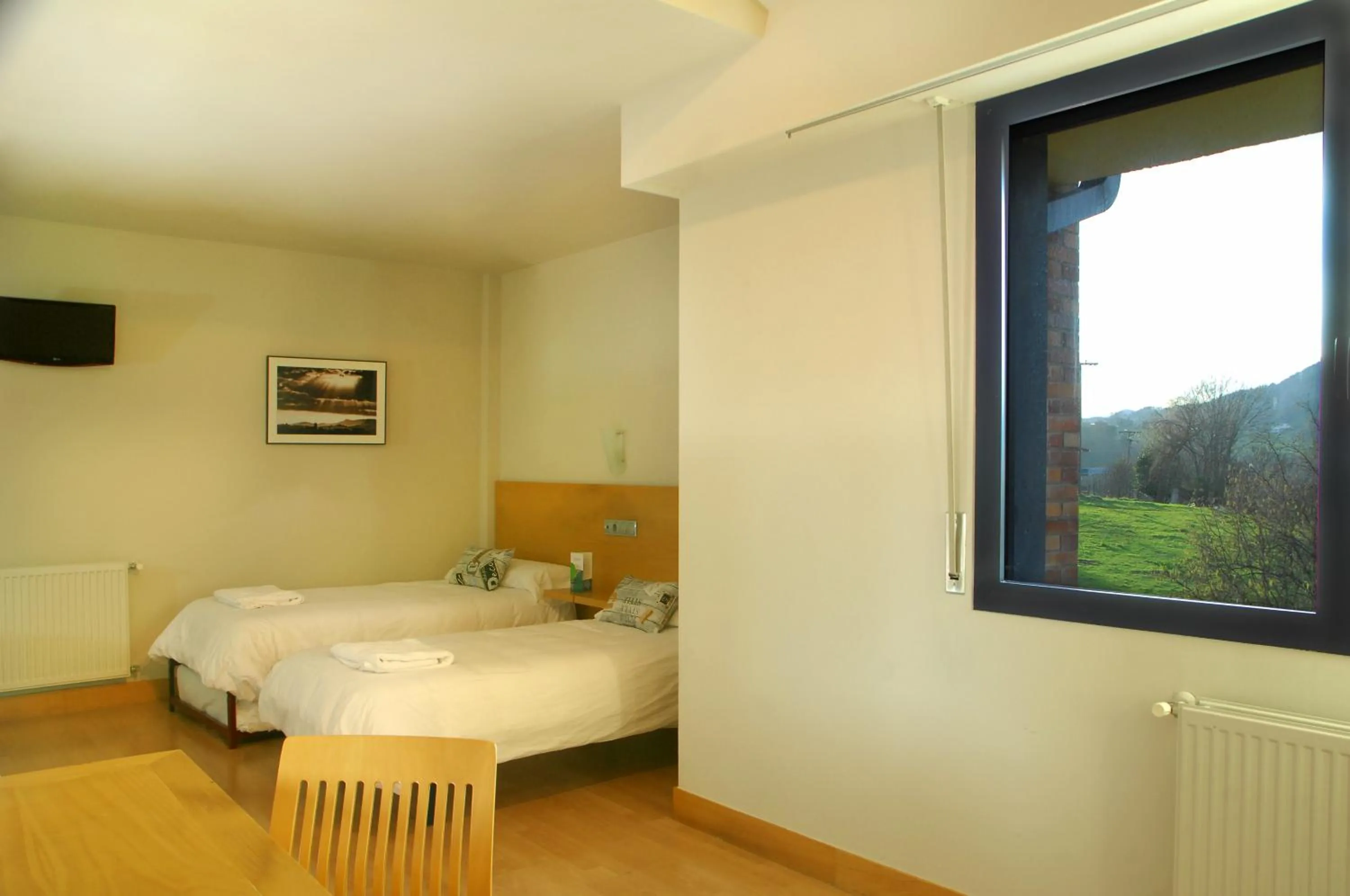 Photo of the whole room, Bed in Hotel Txintxua