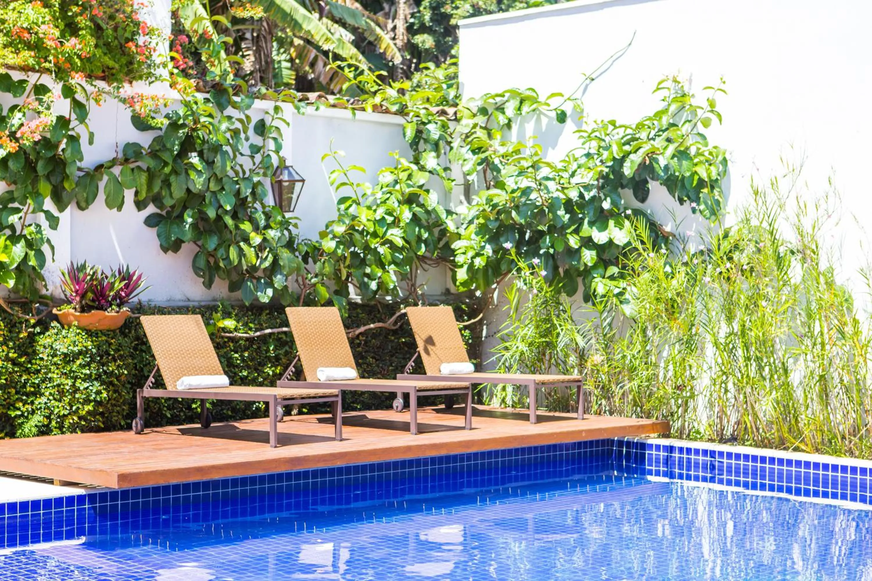Pool view in Pousada Villa Magnolia