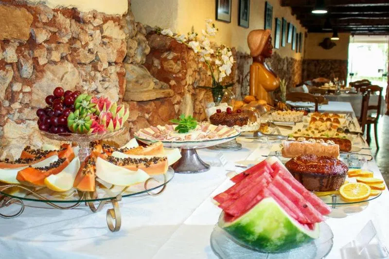 Buffet breakfast in Pousada Villa Magnolia