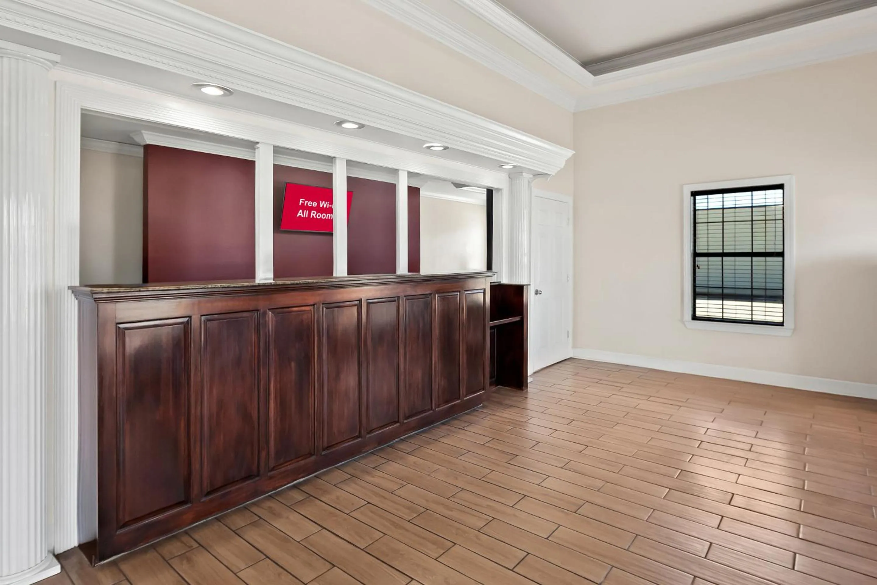 Lobby or reception in Red Roof Inn Muscle Shoals