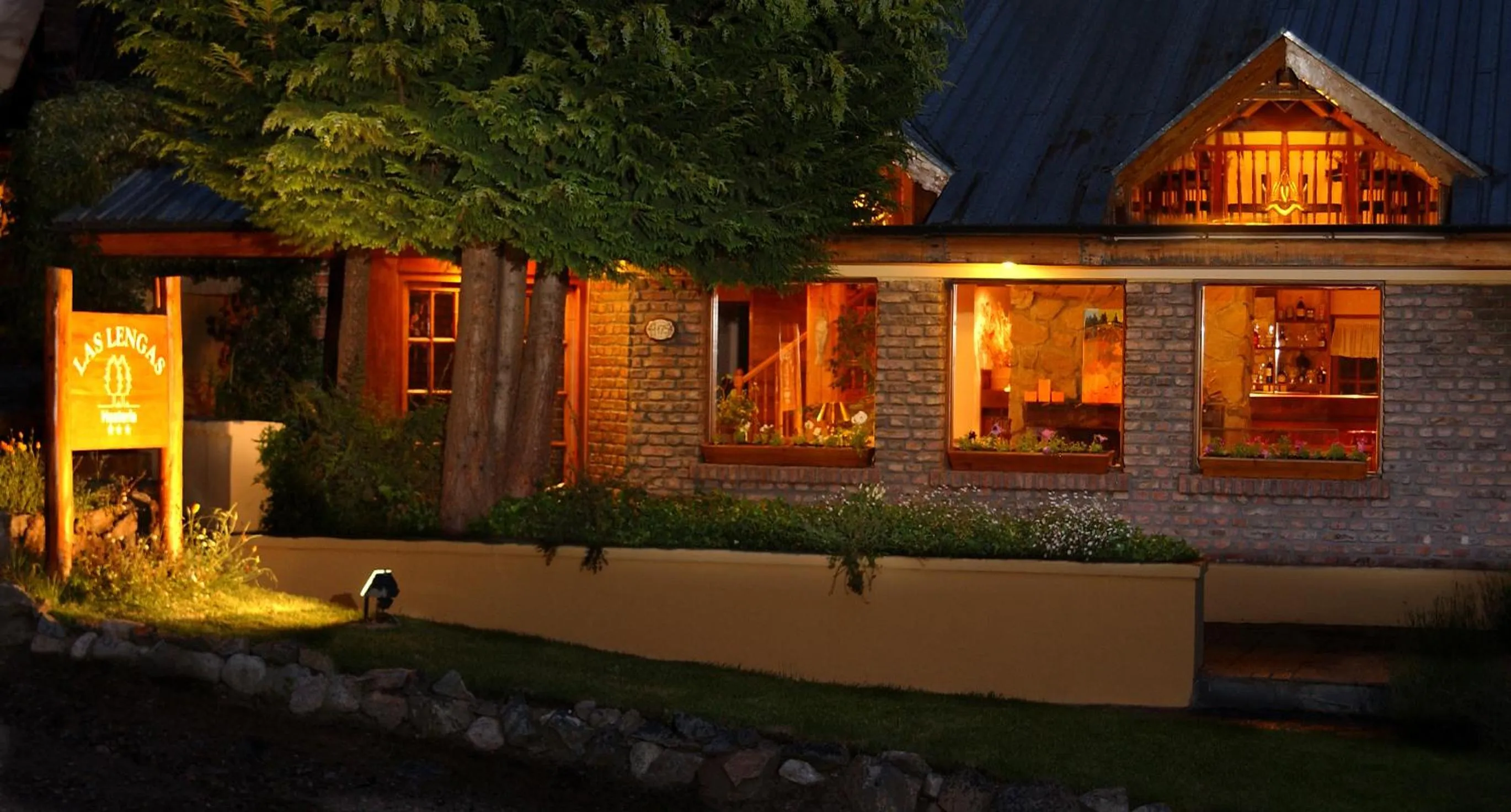 Property building in Hosteria Las Lengas by Visionnaire