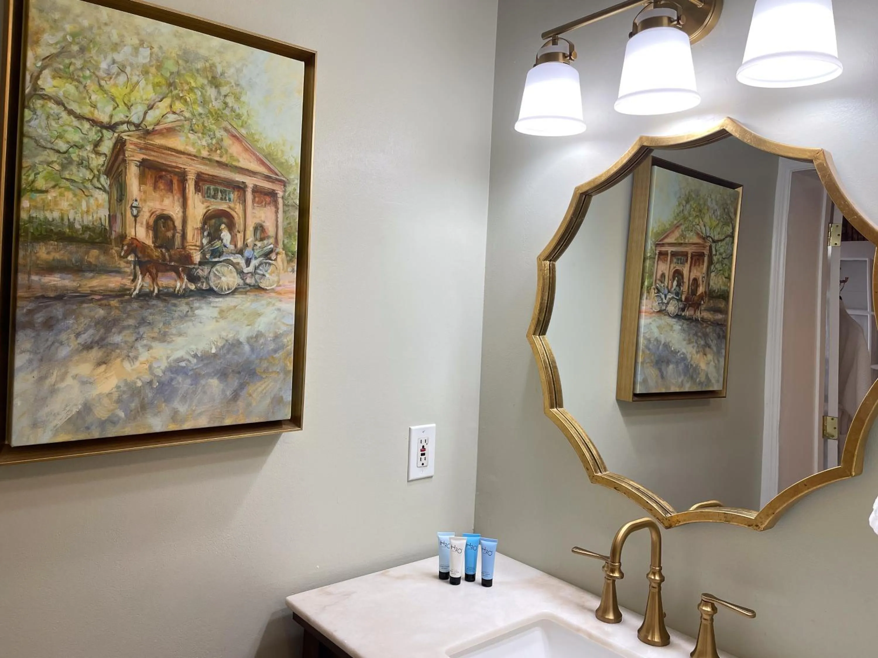 Bathroom in Eliza Thompson House, Historic Inns of Savannah Collection