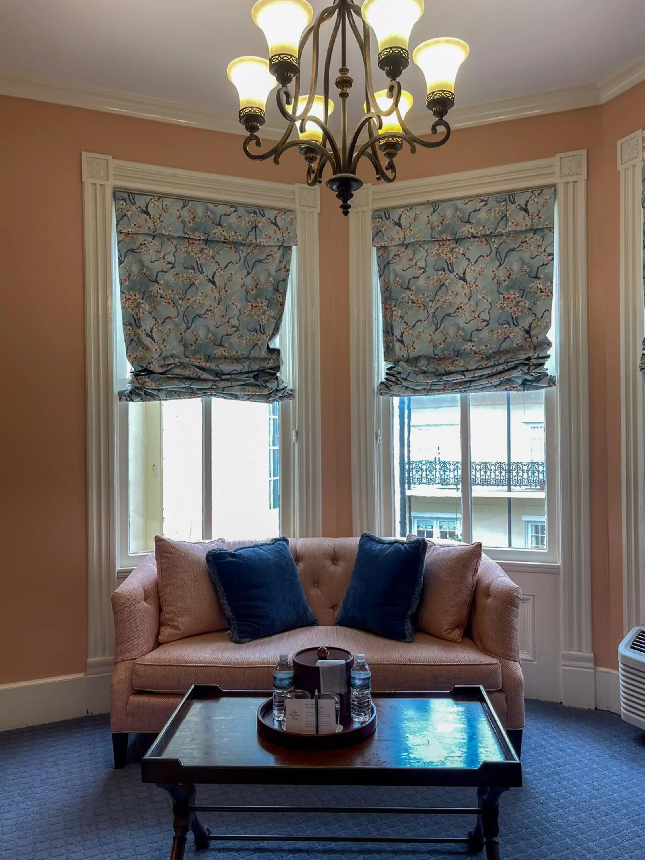 Seating area in Eliza Thompson House, Historic Inns of Savannah Collection