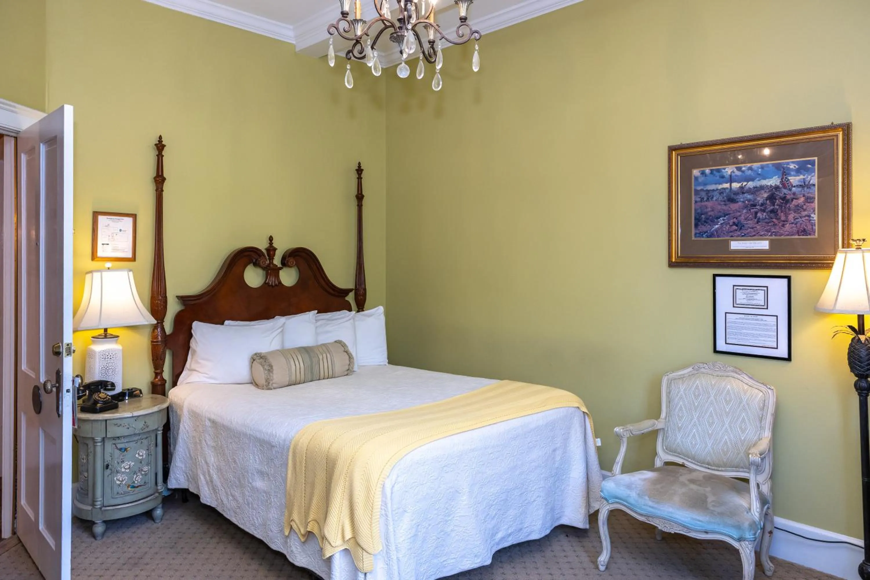 Bedroom, Bed in Eliza Thompson House, Historic Inns of Savannah Collection