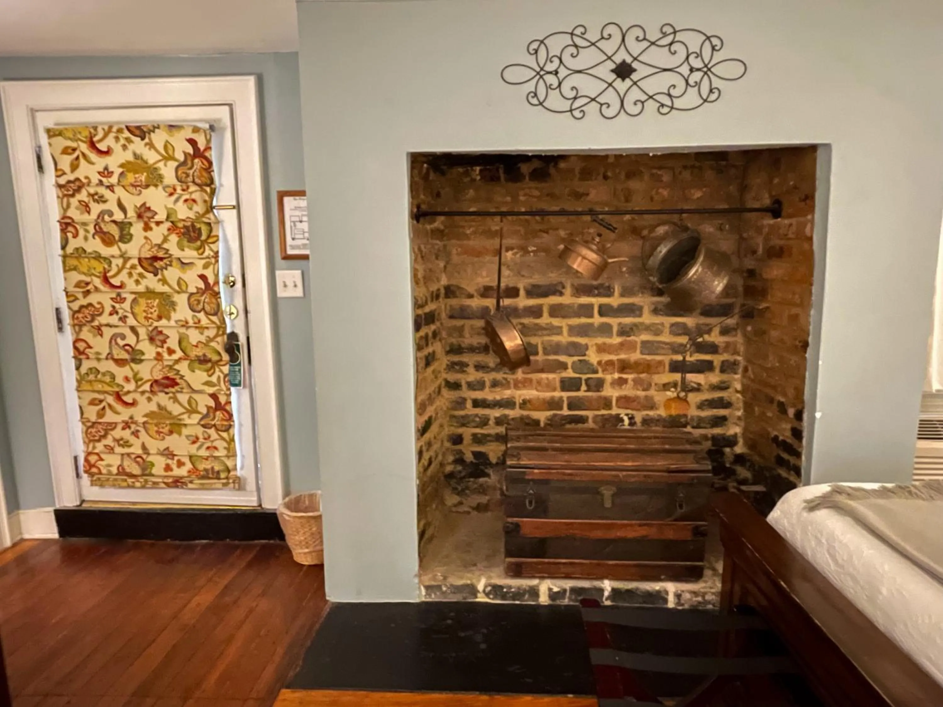 Seating area in Eliza Thompson House, Historic Inns of Savannah Collection