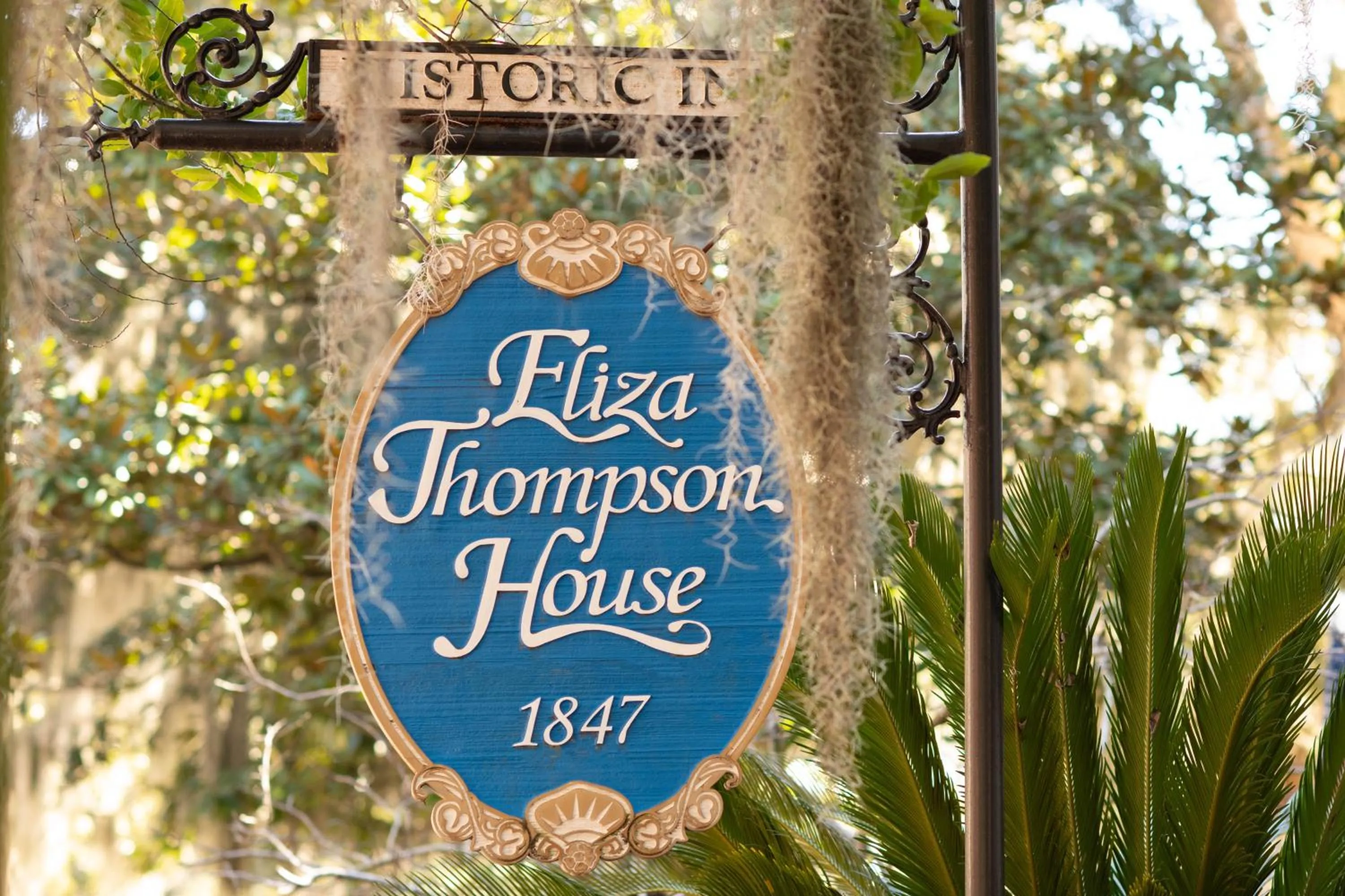 Property building in Eliza Thompson House, Historic Inns of Savannah Collection