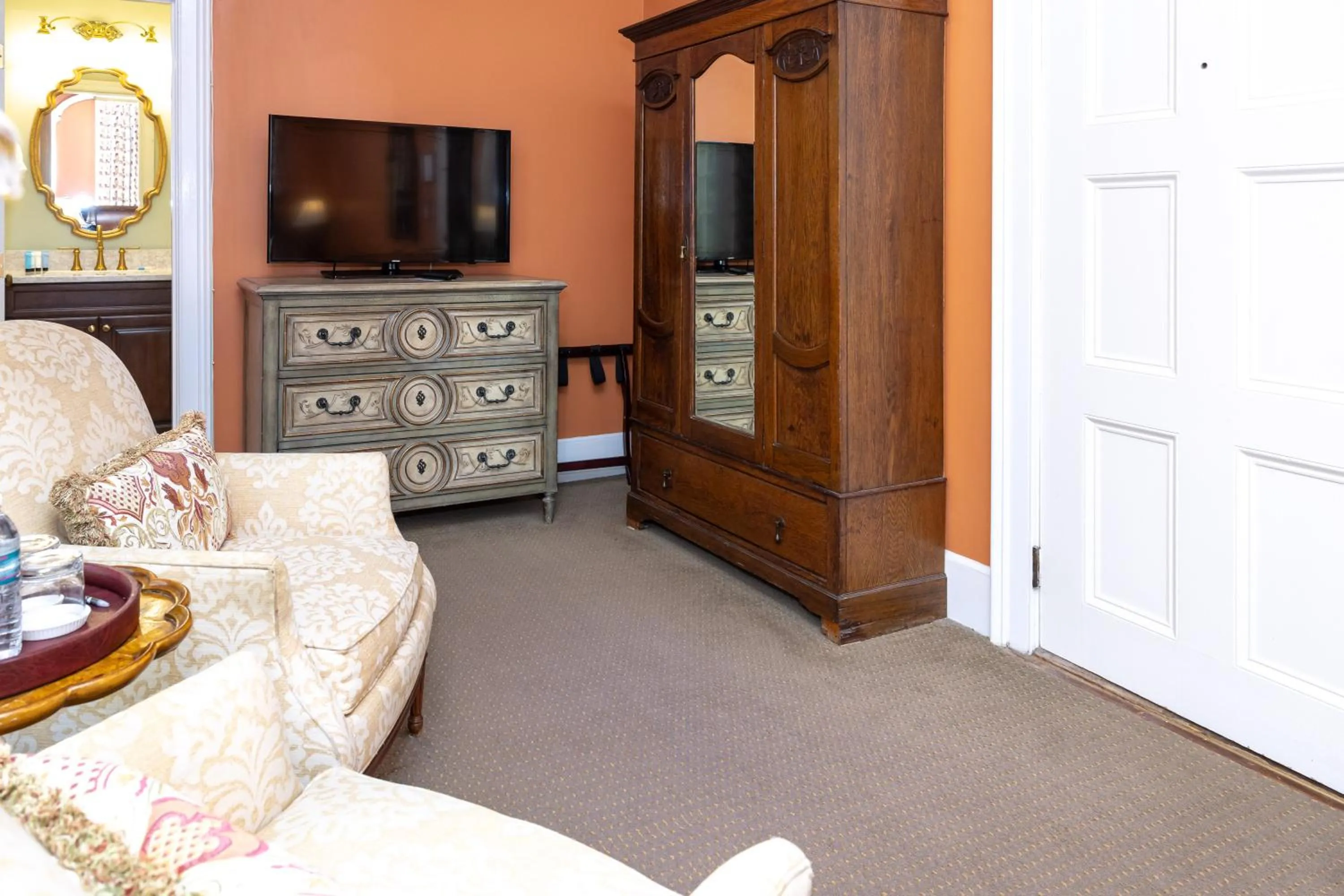Bedroom in Eliza Thompson House, Historic Inns of Savannah Collection