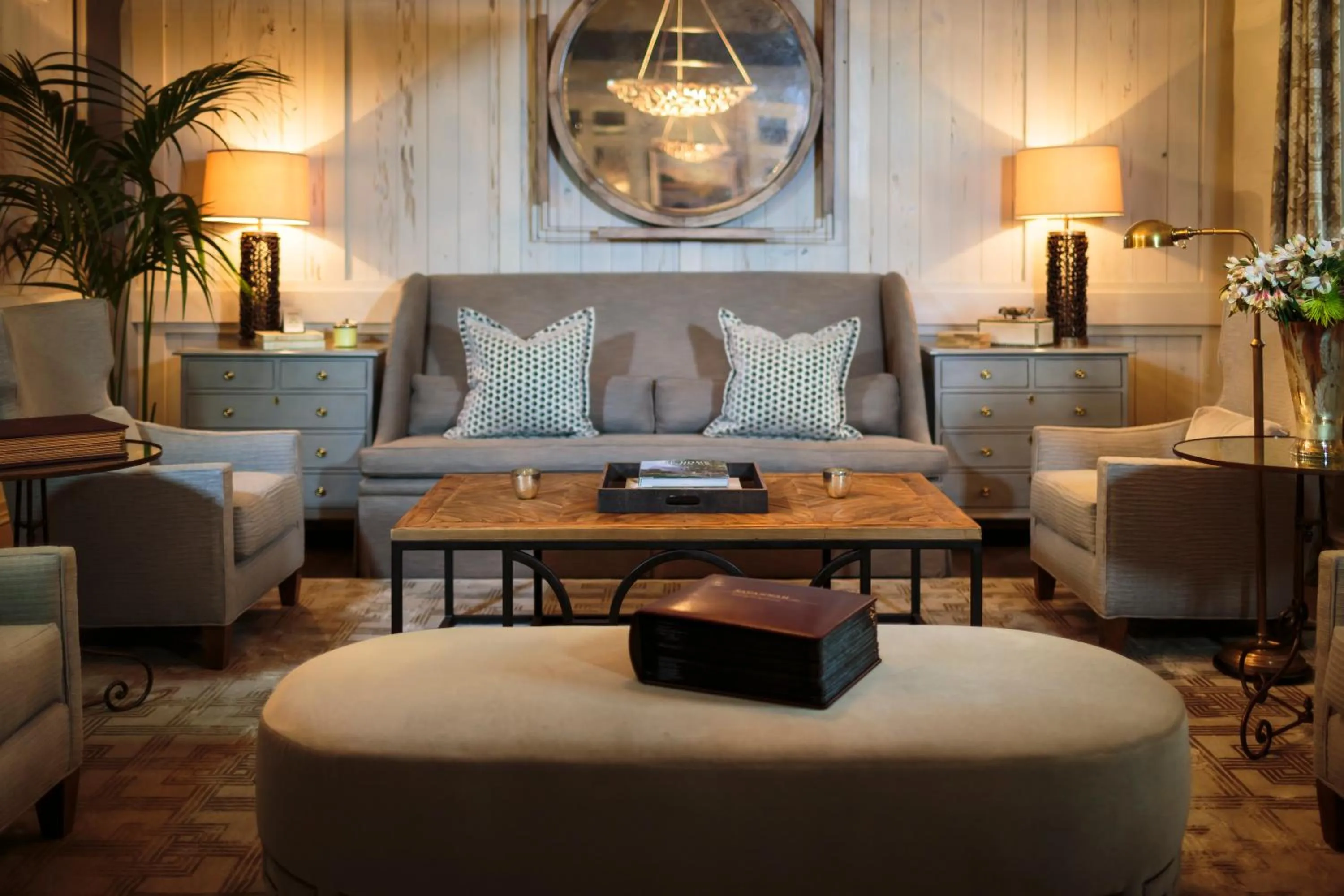 Business facilities in Olde Harbour Inn, Historic Inns of Savannah Collection