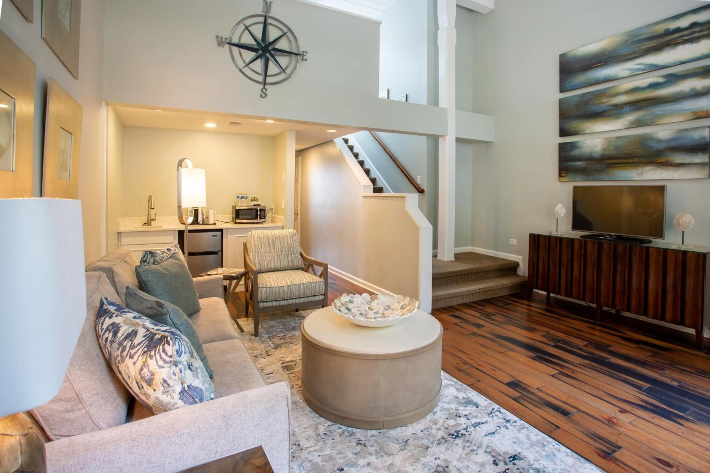 Seating area in Olde Harbour Inn, Historic Inns of Savannah Collection
