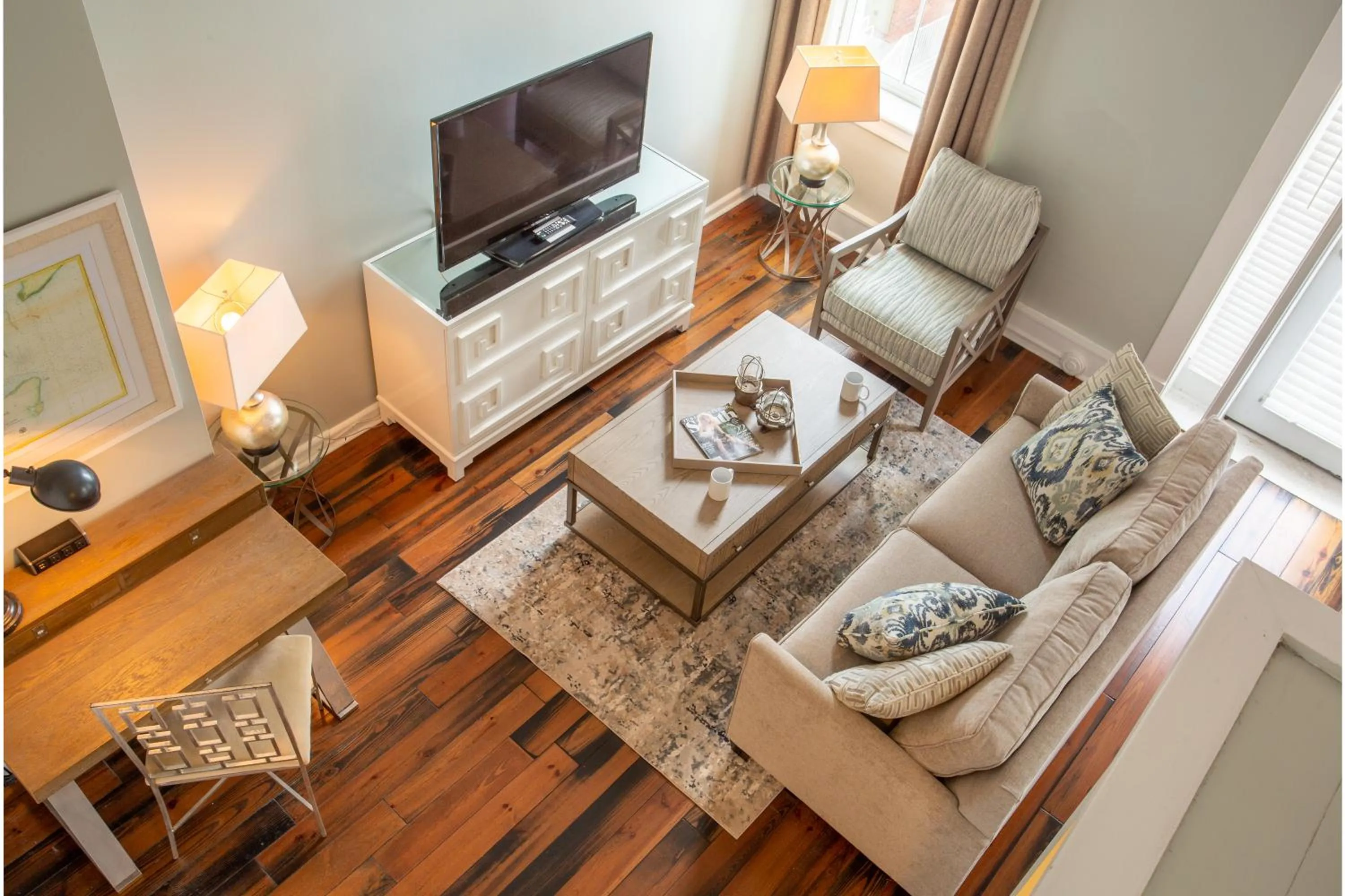 Living room in Olde Harbour Inn, Historic Inns of Savannah Collection