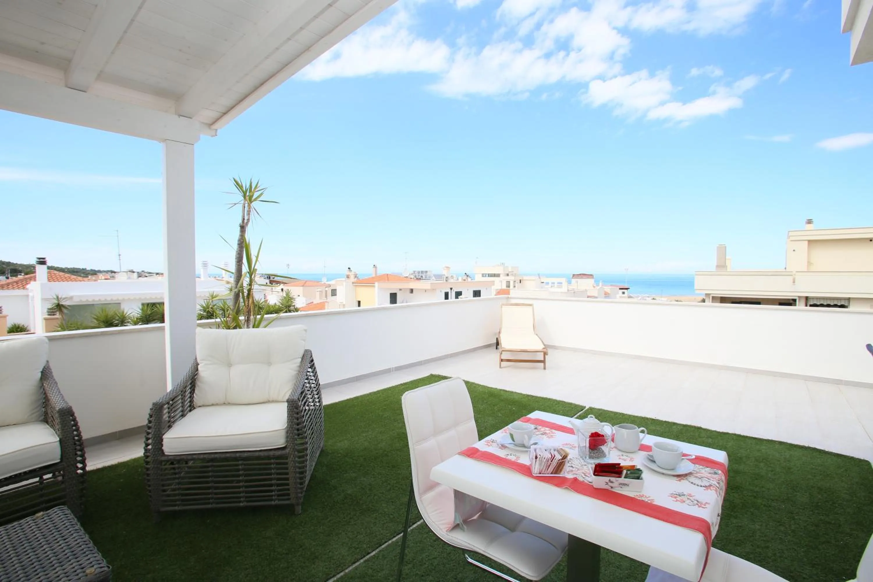 Balcony/Terrace in Green Door