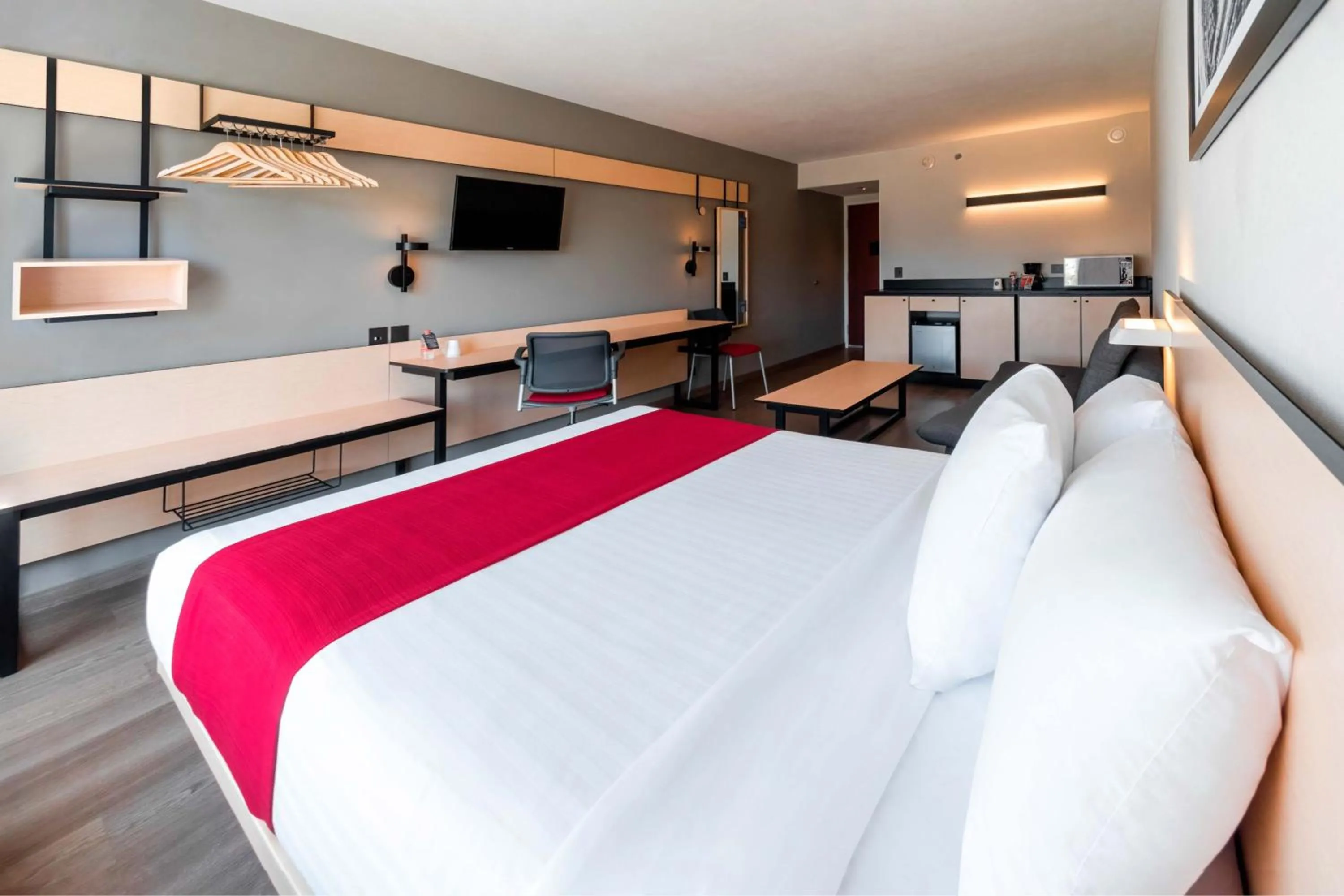 Photo of the whole room, Bed in City Express by Marriott Chihuahua
