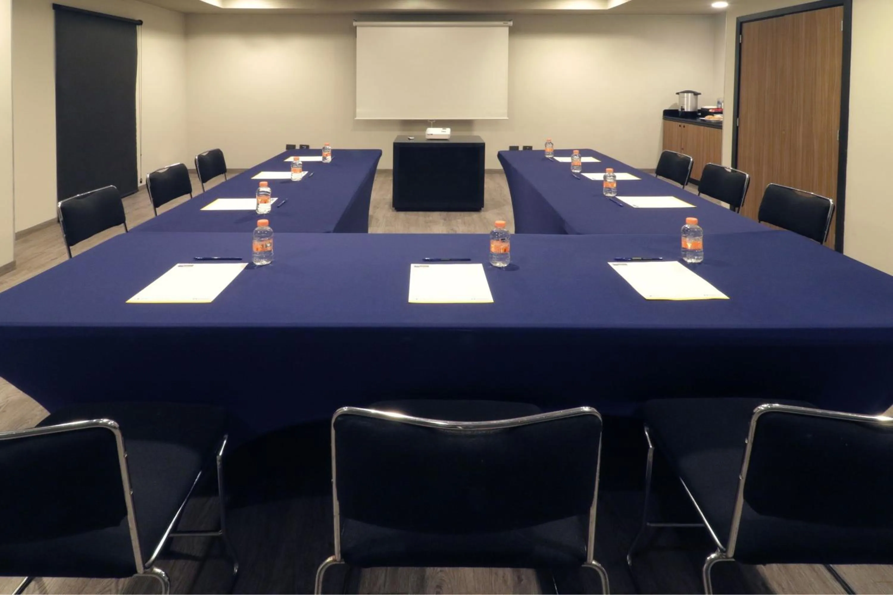 Meeting/conference room in City Express by Marriott Chihuahua