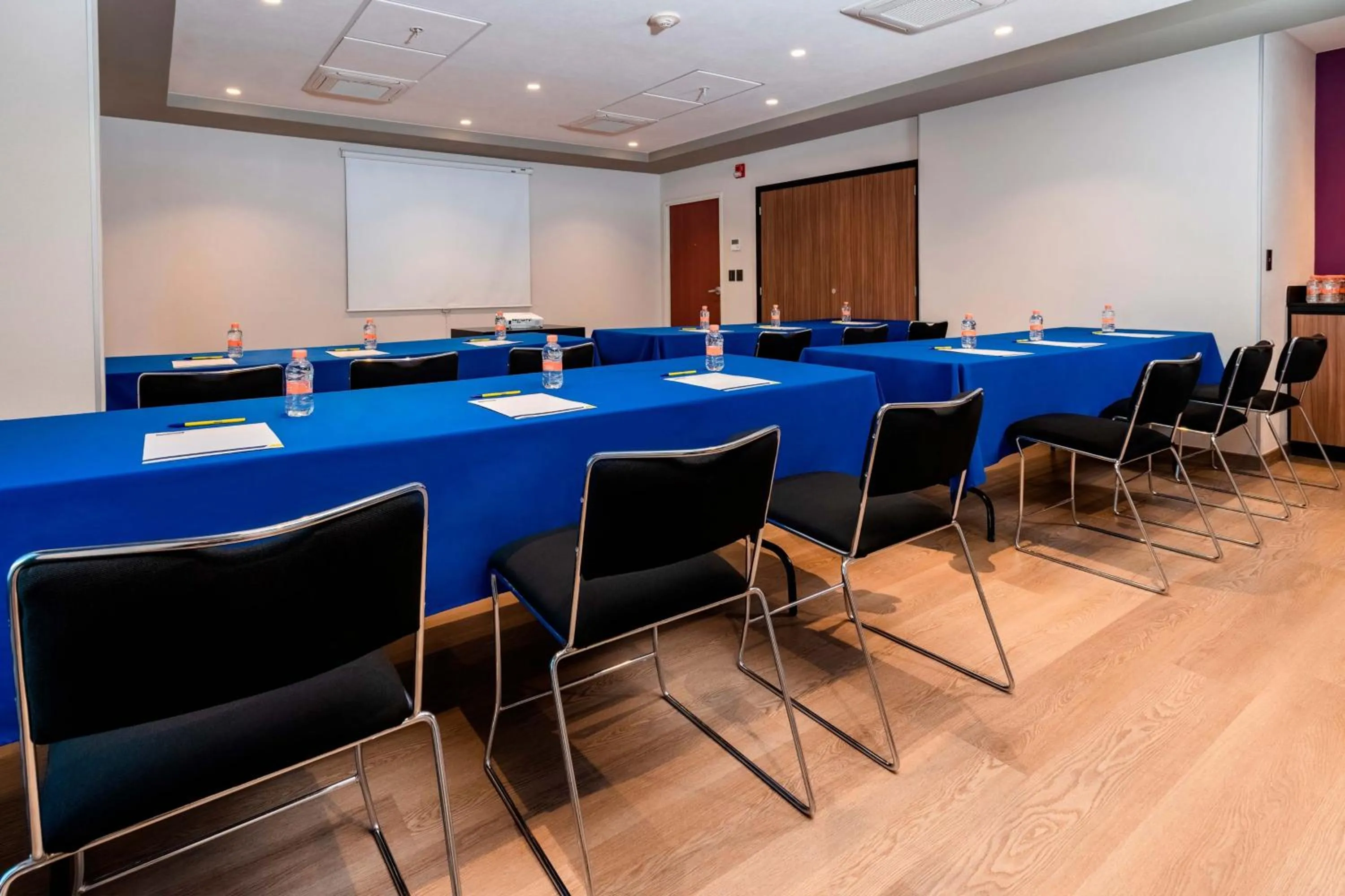 Meeting/conference room in City Express by Marriott Chihuahua