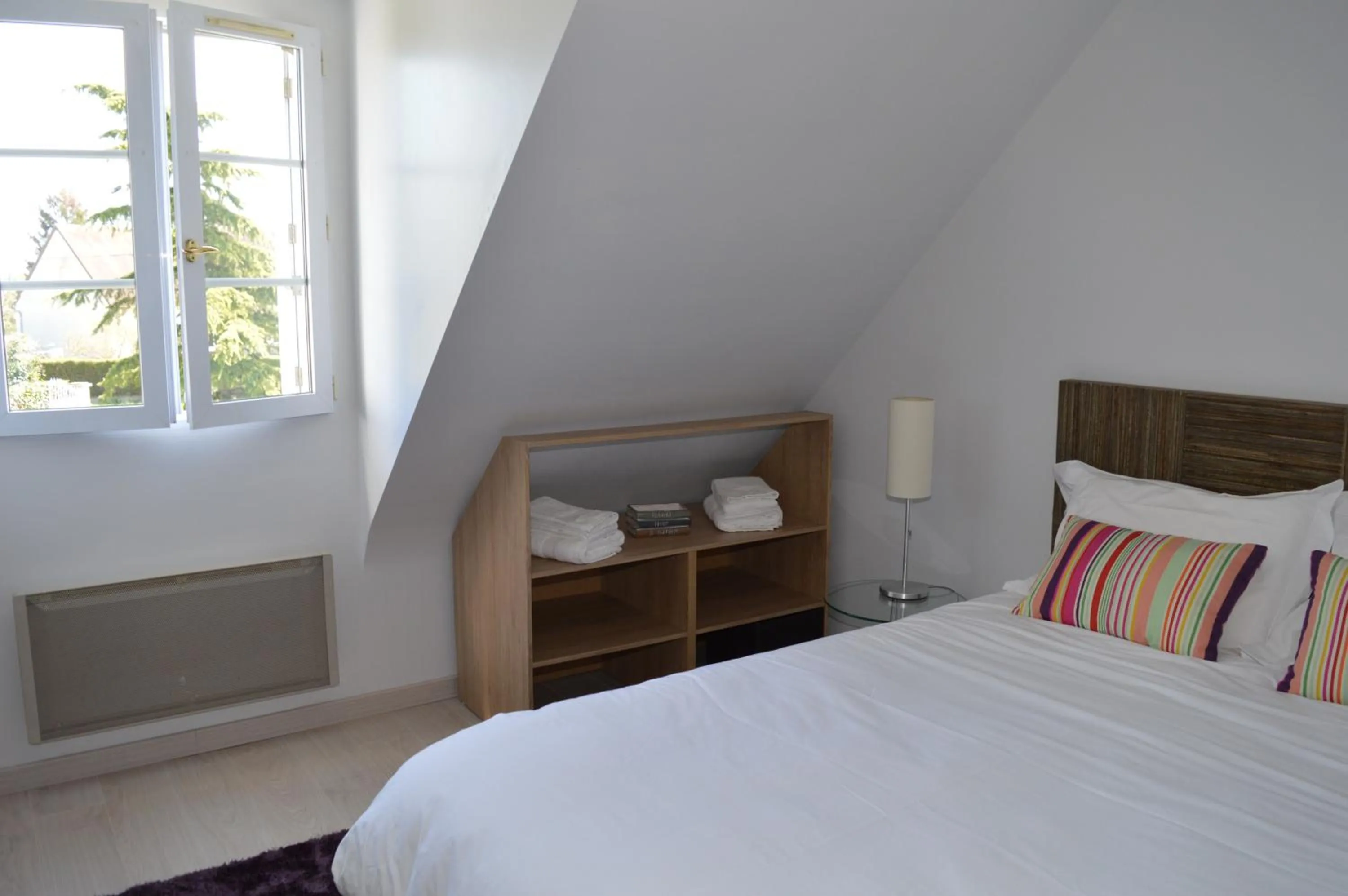 Photo of the whole room in Le Clos du Vieux Port