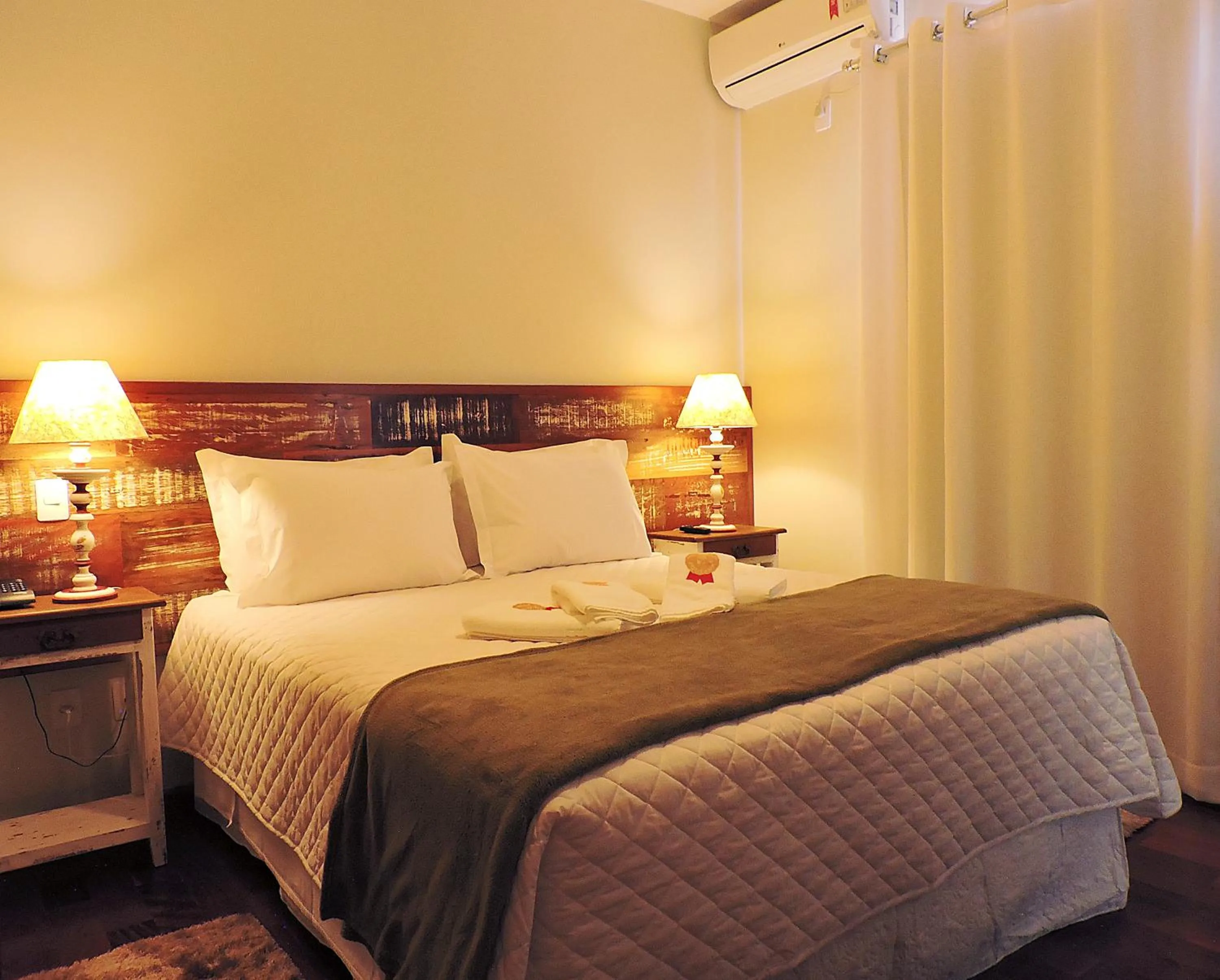 Photo of the whole room, Bed in Pousada Ouro de Minas
