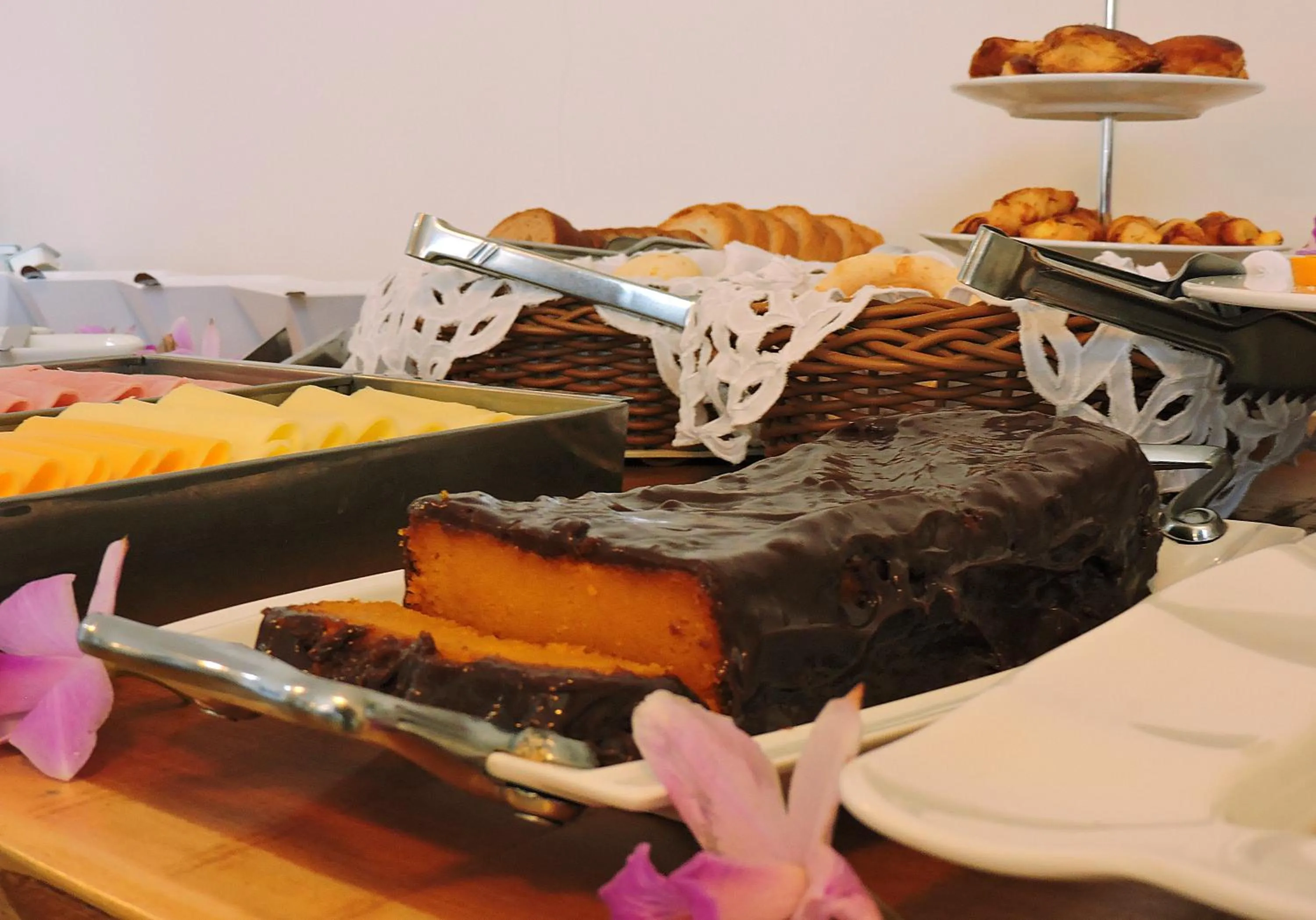 Food and drinks in Pousada Ouro de Minas