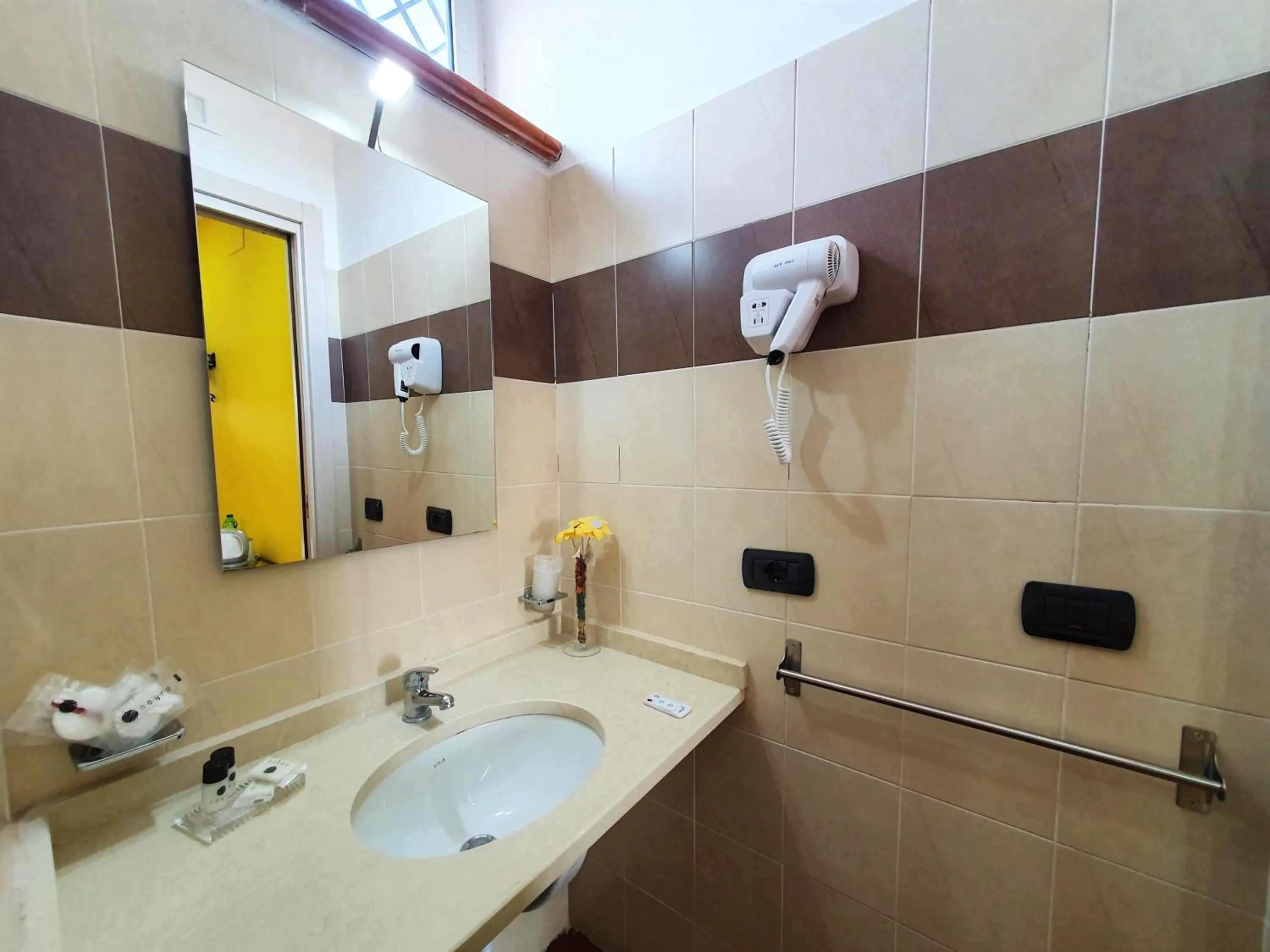 Bathroom in Annunziata Bed and Breakfast