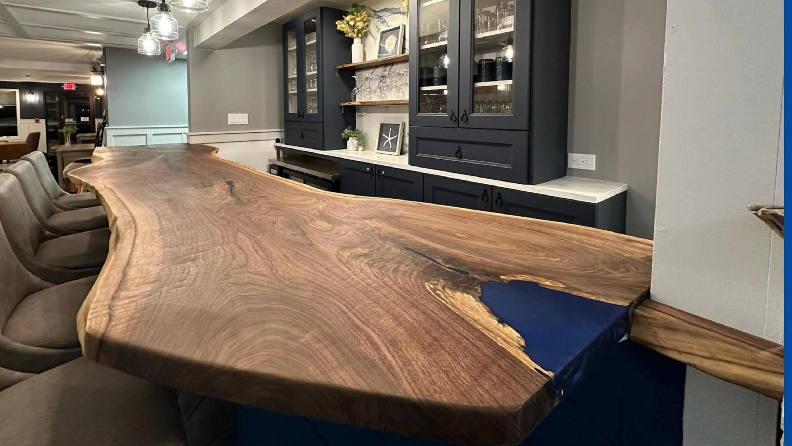 Lounge or bar in Harbor Winds Hotel