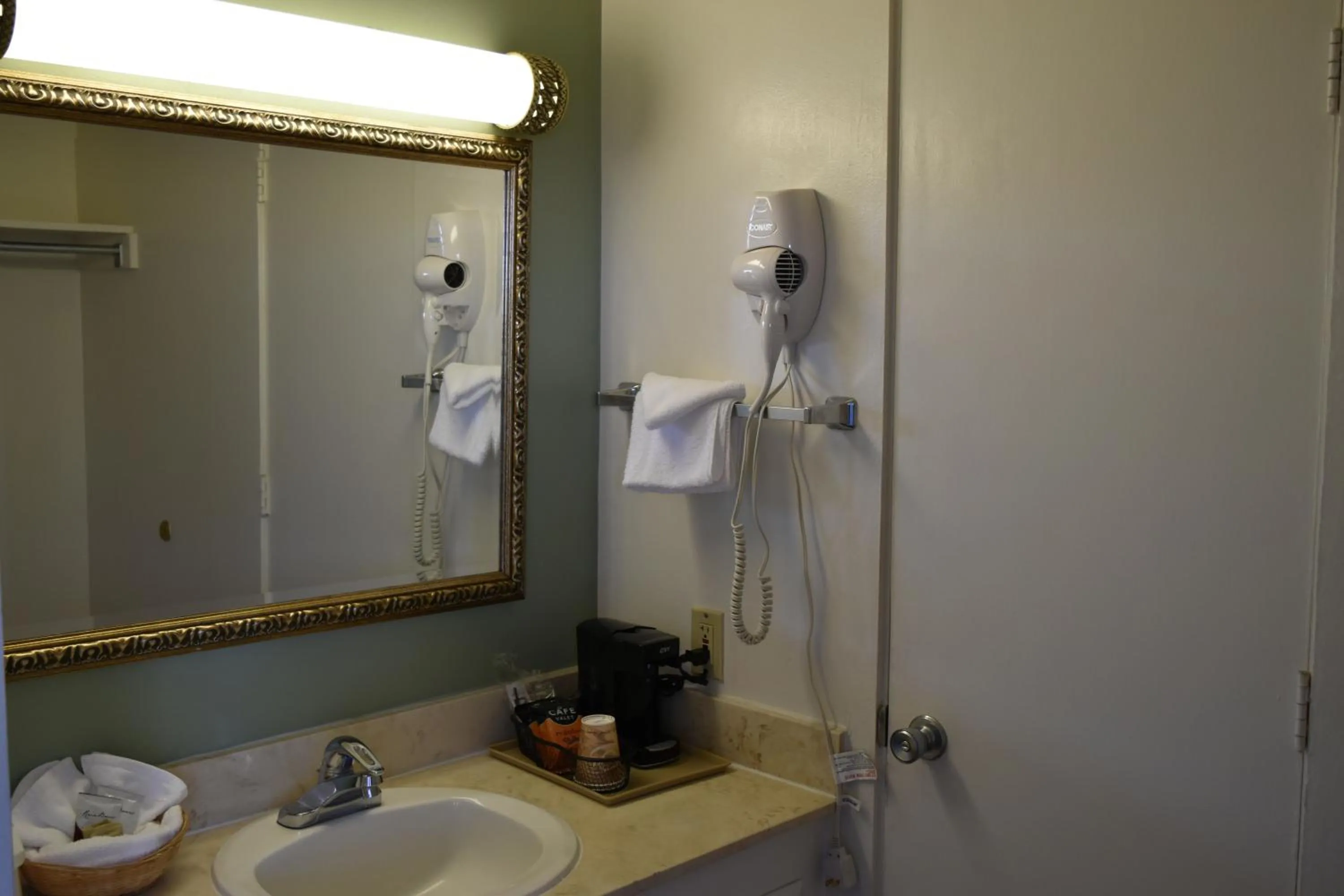 Bathroom in Travelodge by Wyndham Red Bluff South of Redding