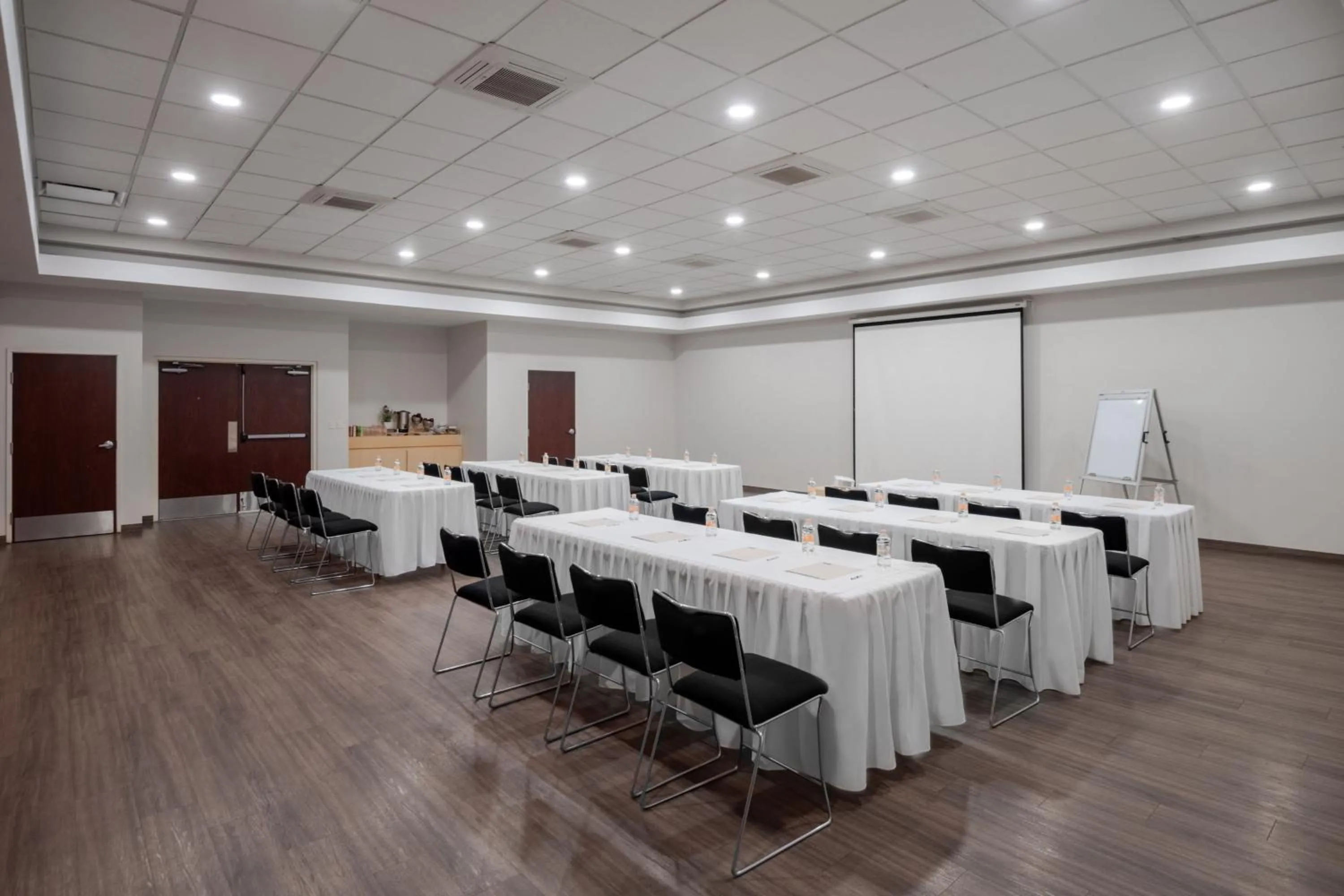 Meeting/conference room in City Express by Marriott Silao Aeropuerto