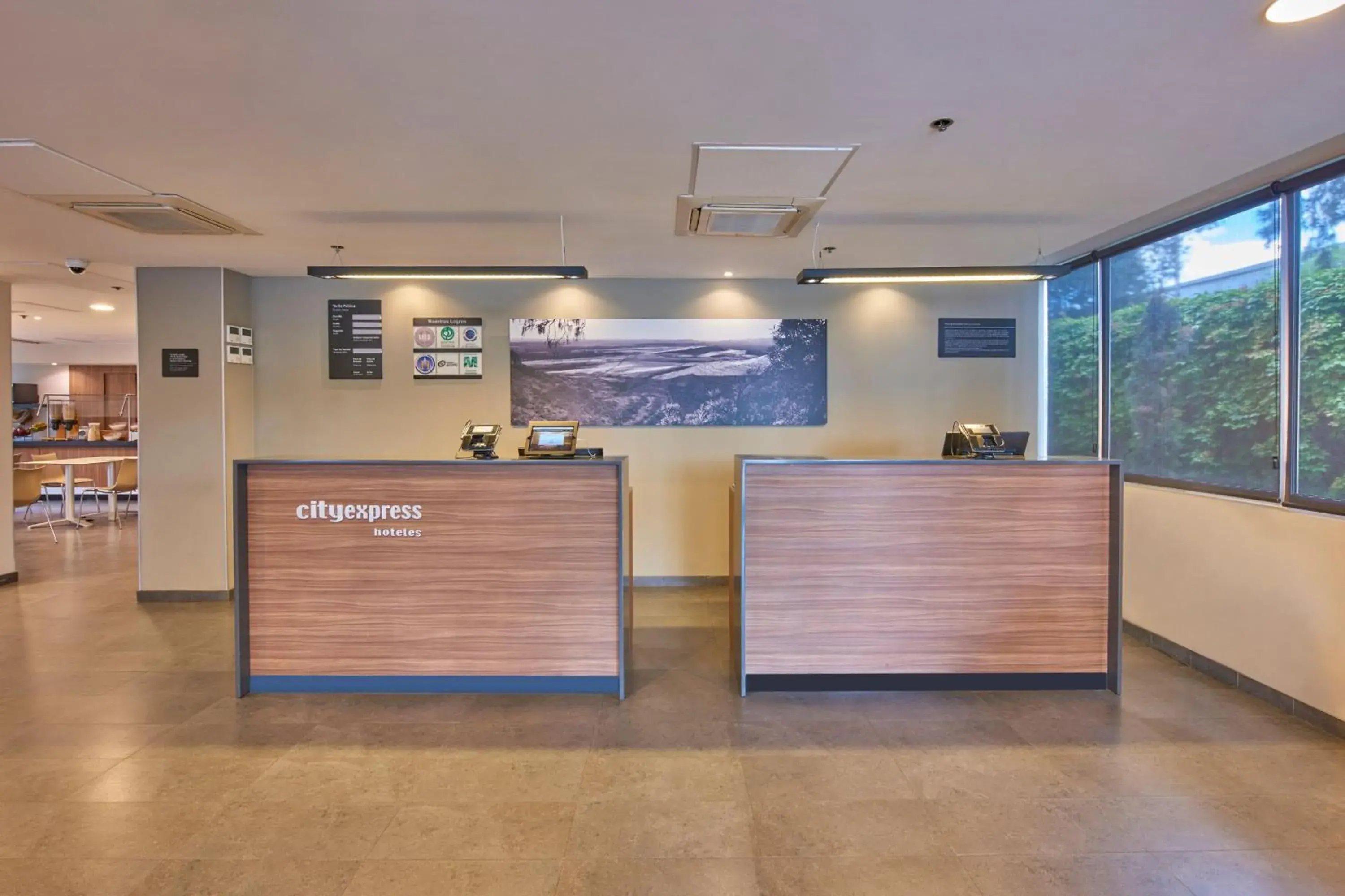 Lobby or reception in City Express by Marriott Ciudad Juárez Lobby or reception in City Express by Marriott Ciudad Juárez