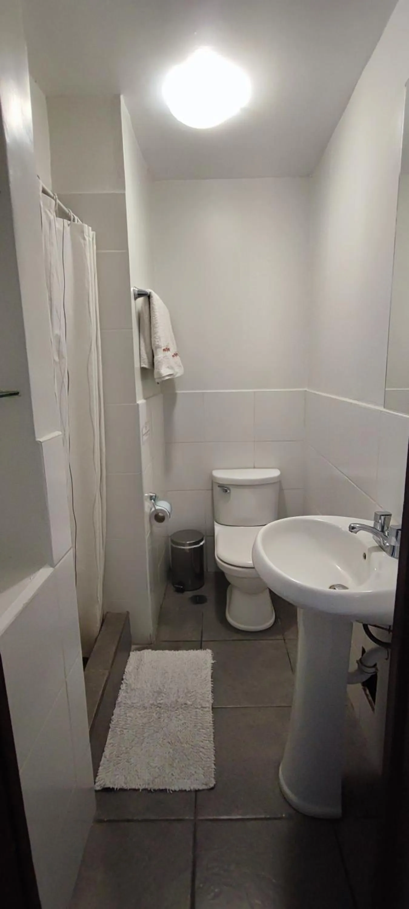 Bathroom in Flying Dog Hostel Arequipa