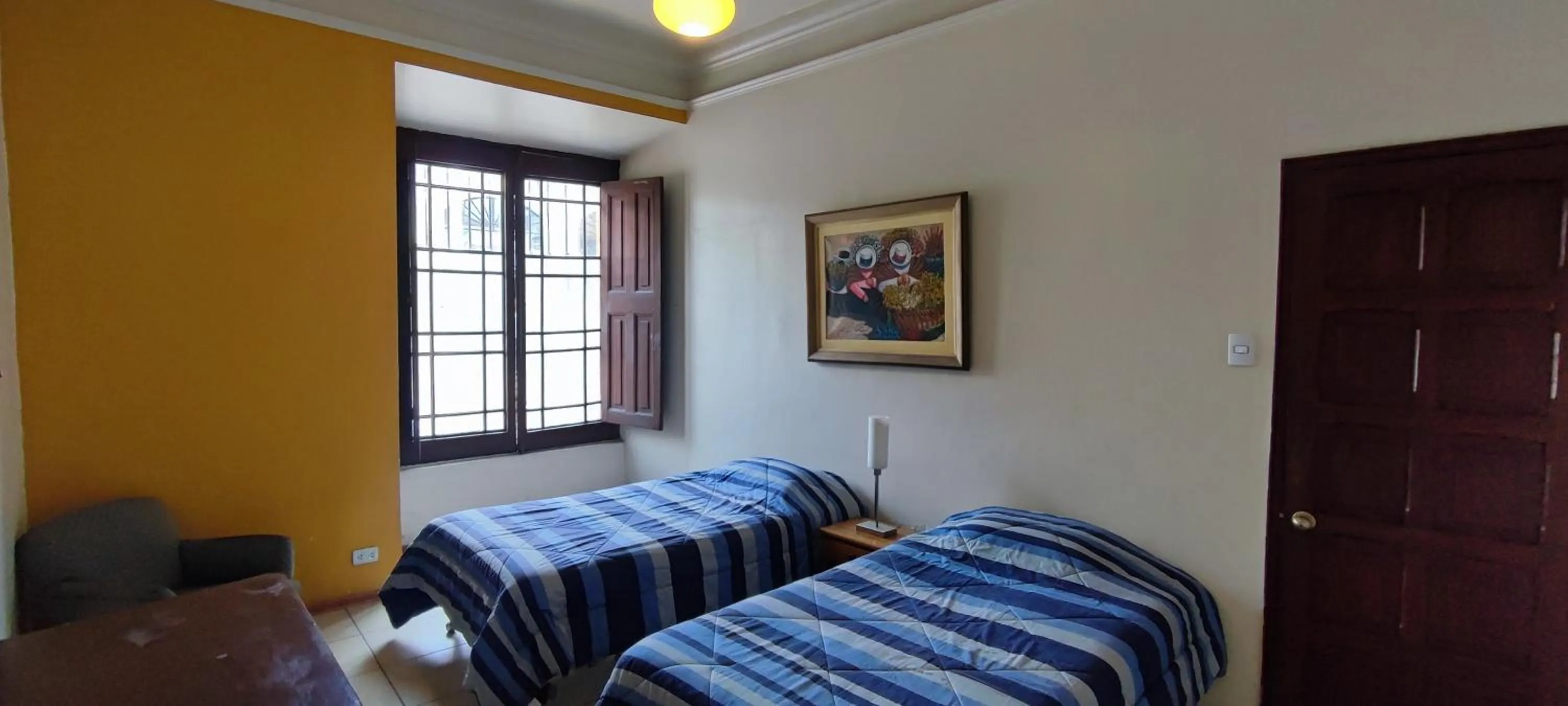 Photo of the whole room, Bed in Flying Dog Hostel Arequipa