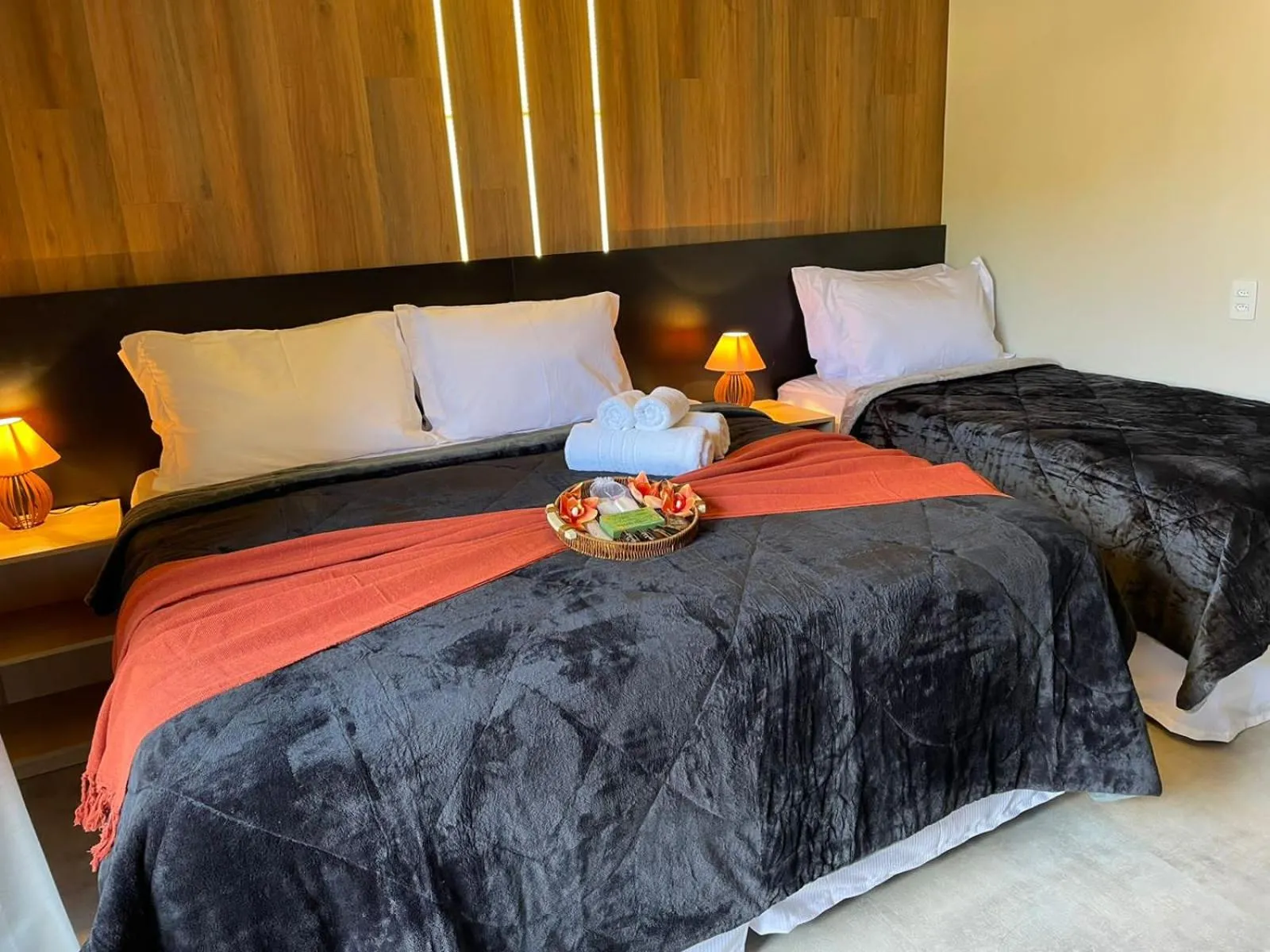 Photo of the whole room, Bed in Pousada Gaucha