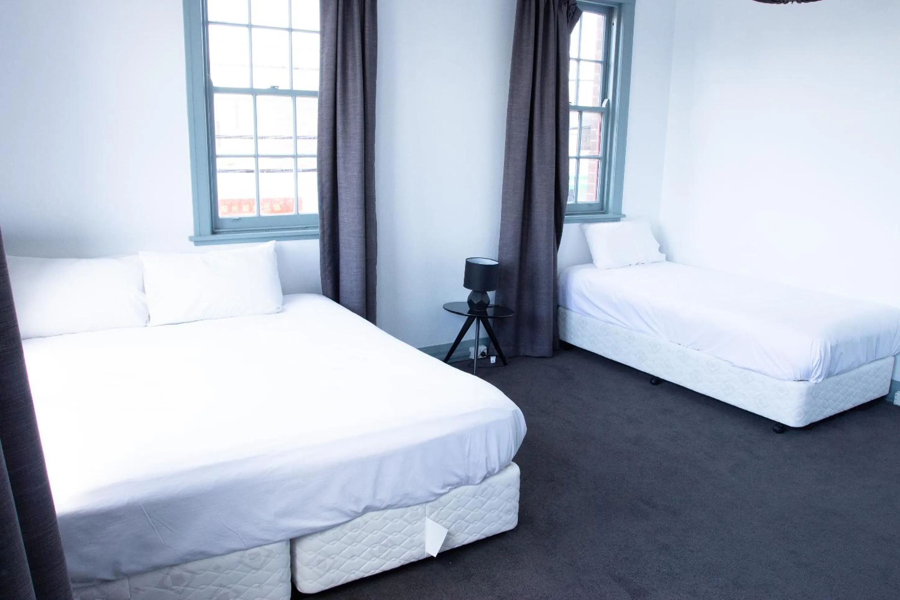 Bedroom, Bed in Oasis on Beamish Hotel