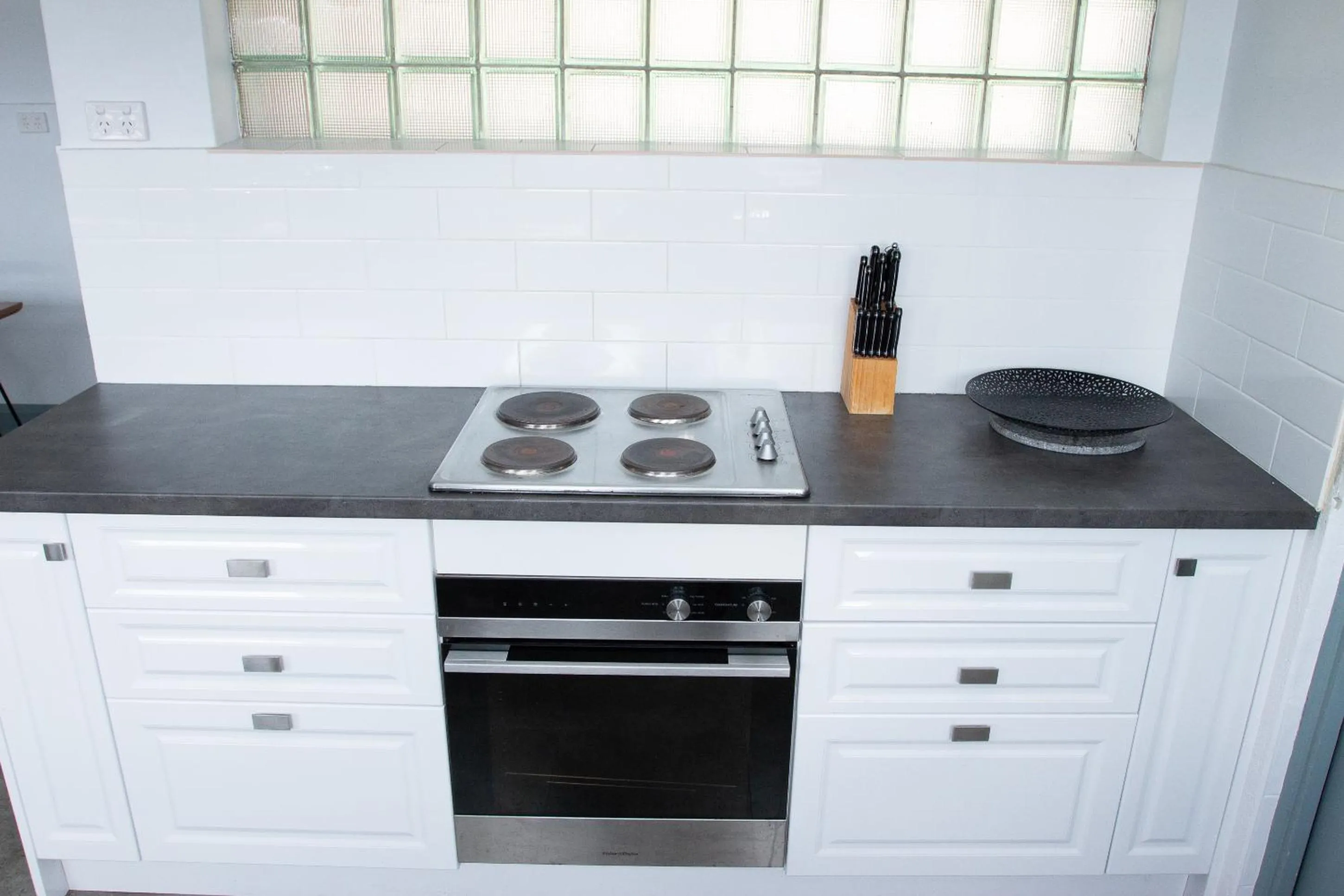 Kitchen or kitchenette in Oasis on Beamish Hotel