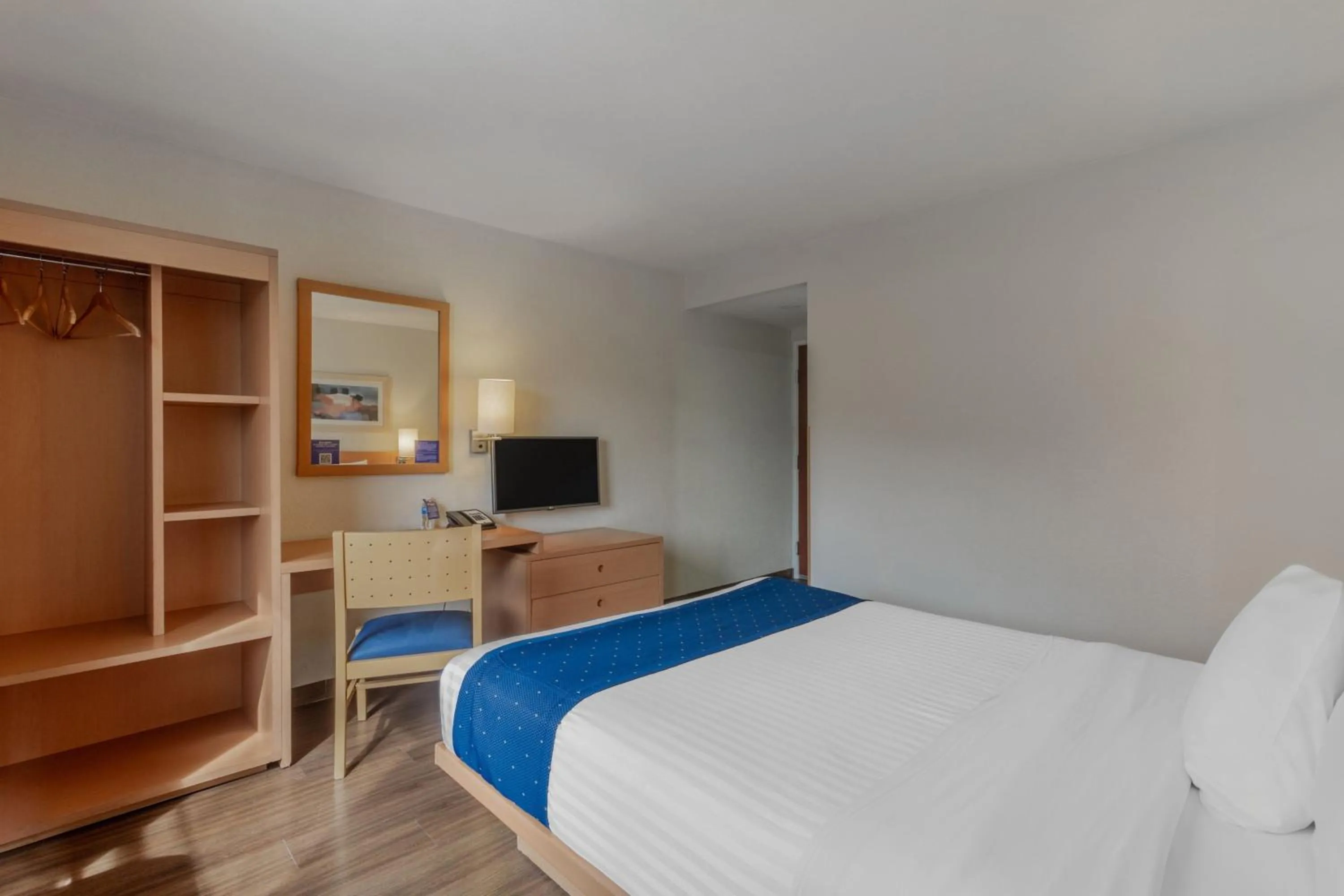 Photo of the whole room, Bed in City Express by Marriott Tuxtla Gutiérrez