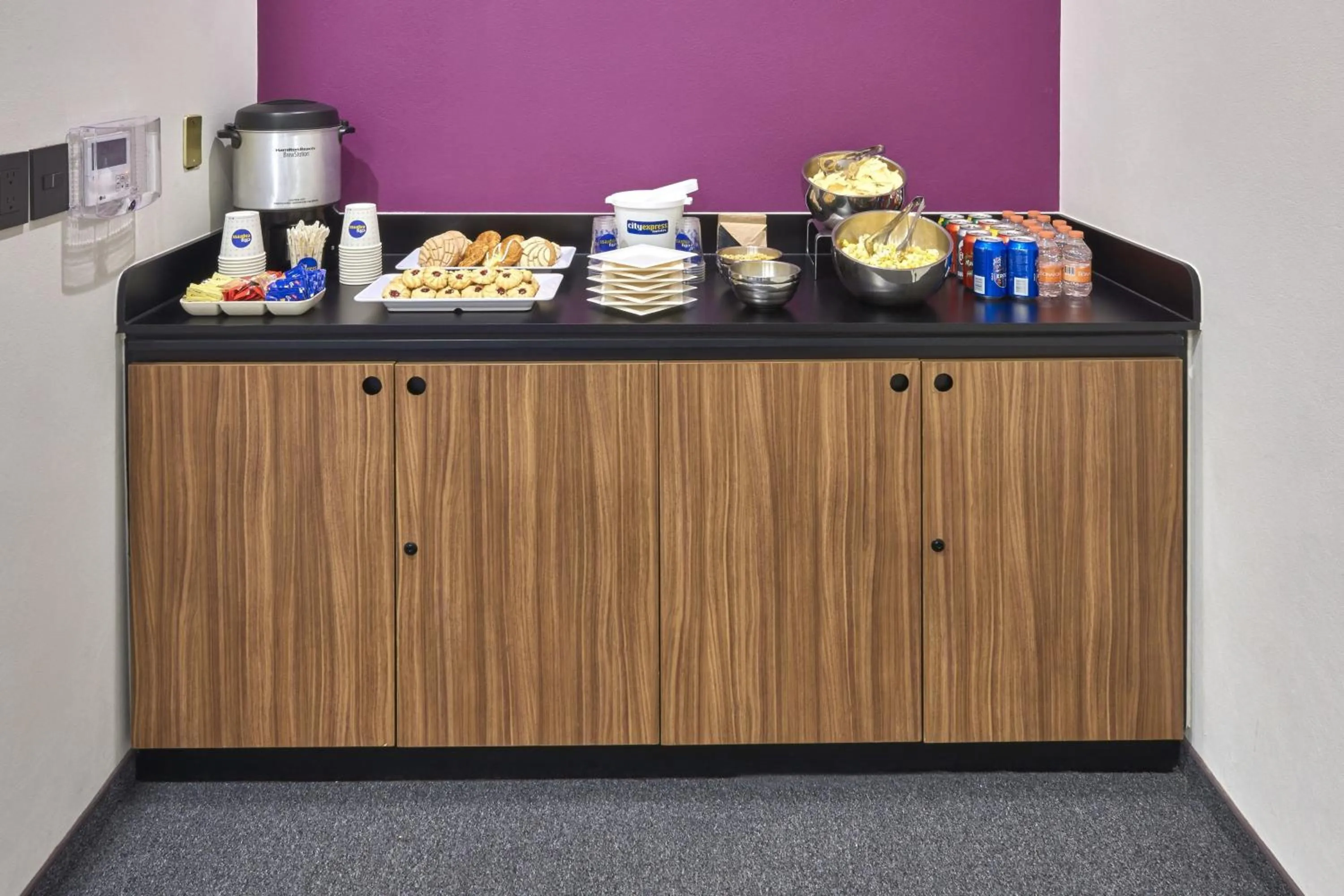 Meeting/conference room in City Express by Marriott Tampico