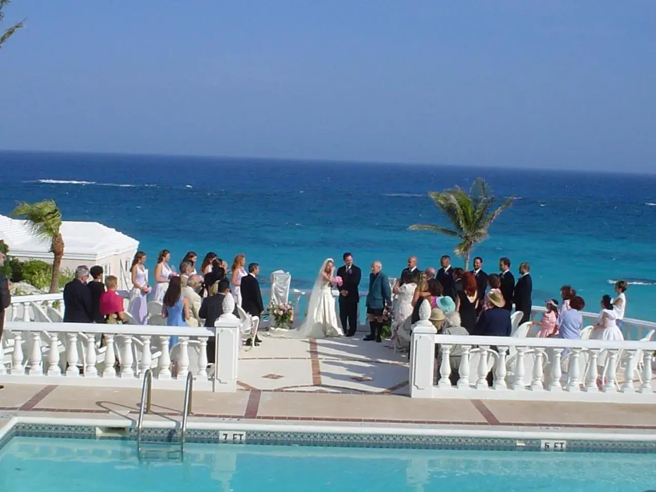 Property building in Coco Reef Bermuda Property building in Coco Reef Bermuda