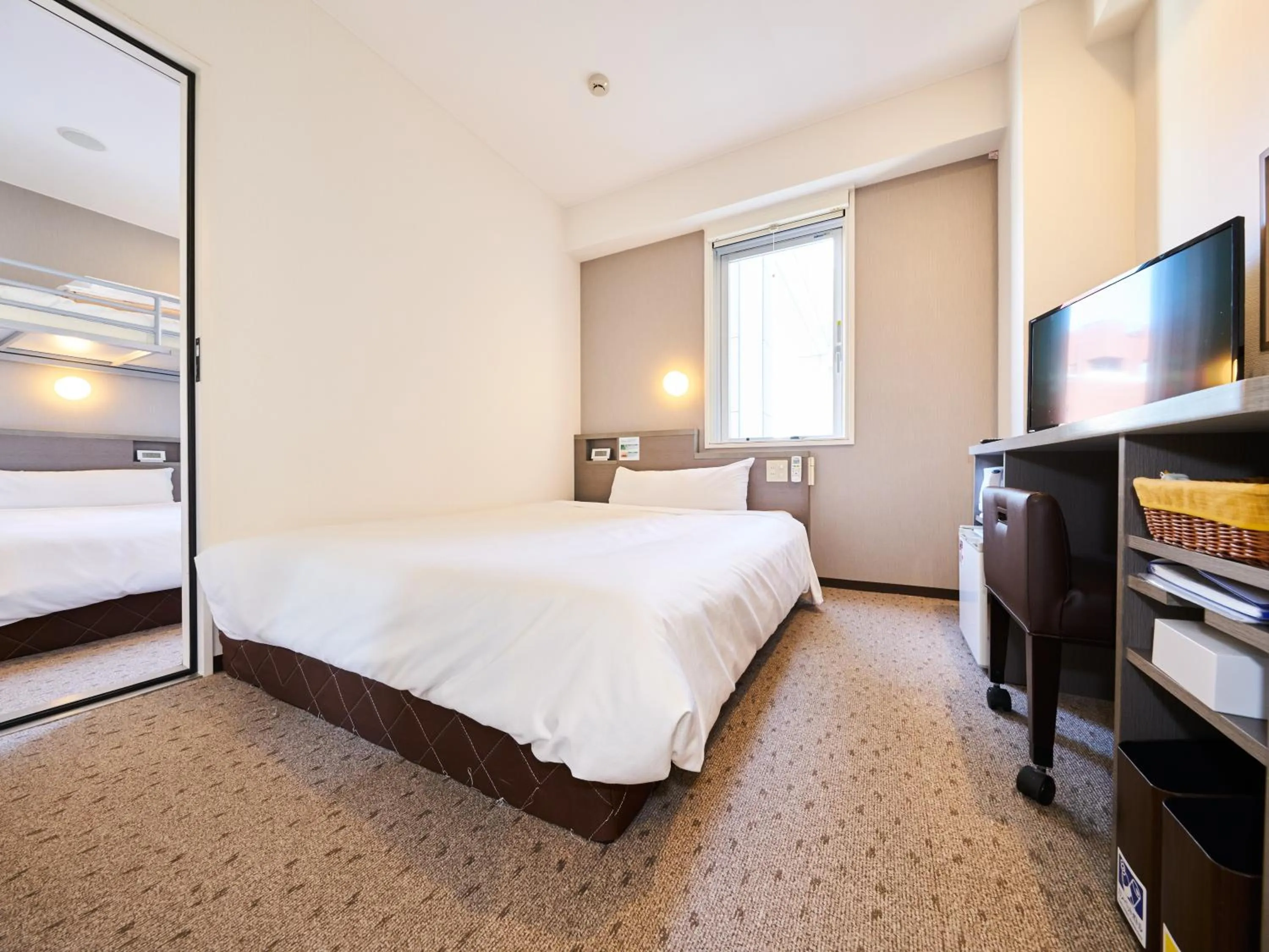 Bed in Super Hotel Tokyo Nihombashi Mitsukoshimae