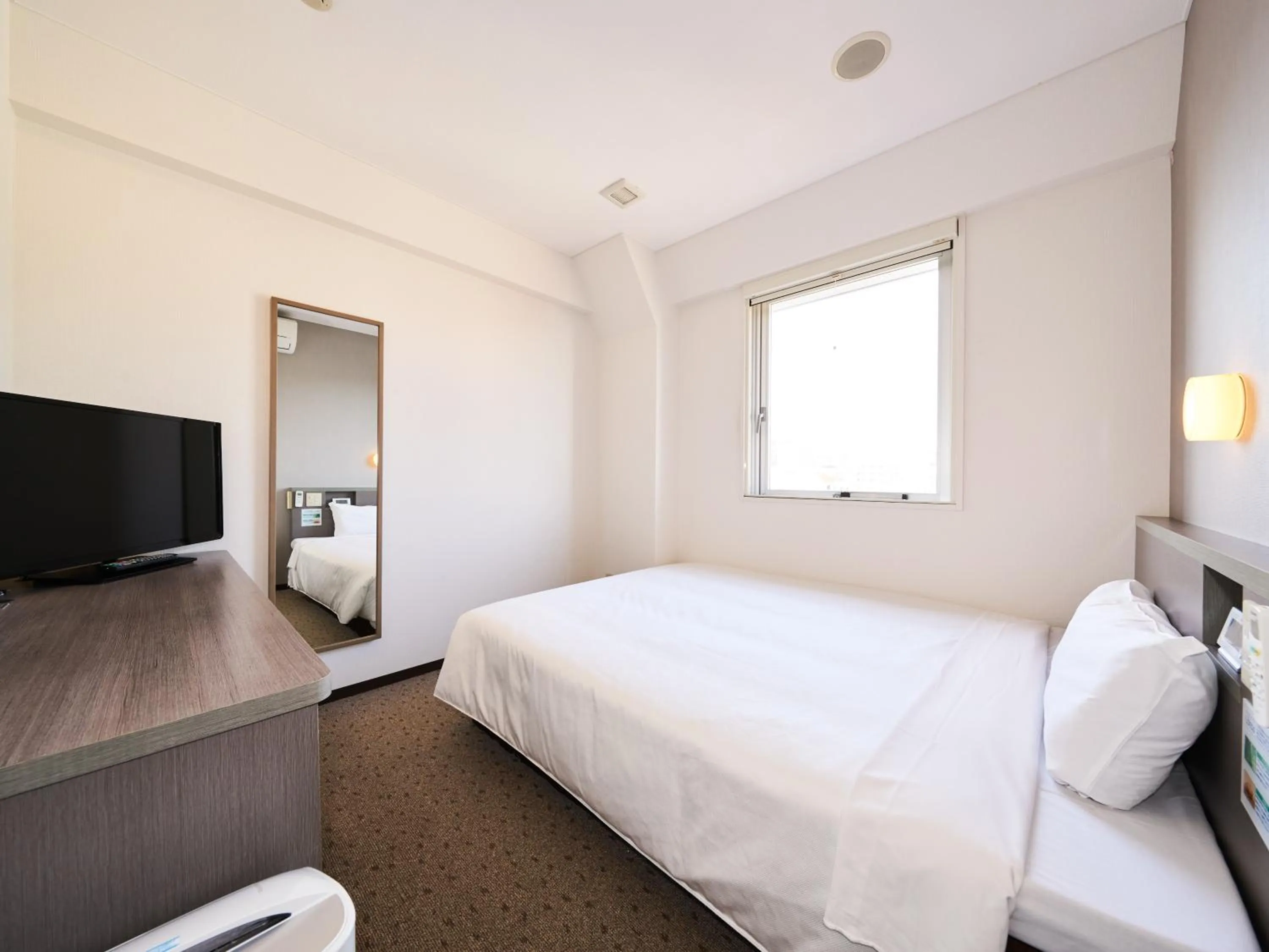 Bed in Super Hotel Tokyo Nihombashi Mitsukoshimae