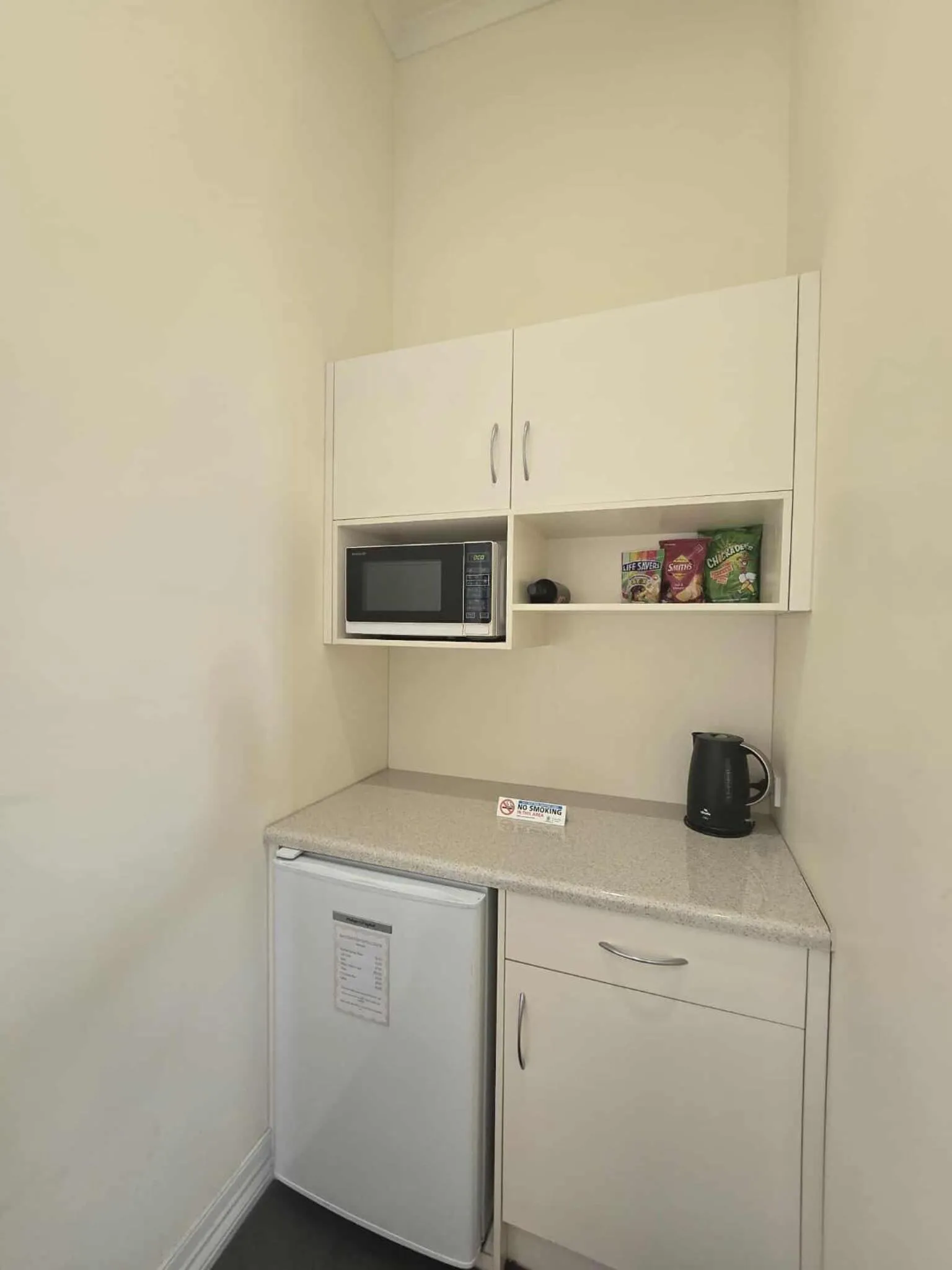 Balcony On Sixth Lodge