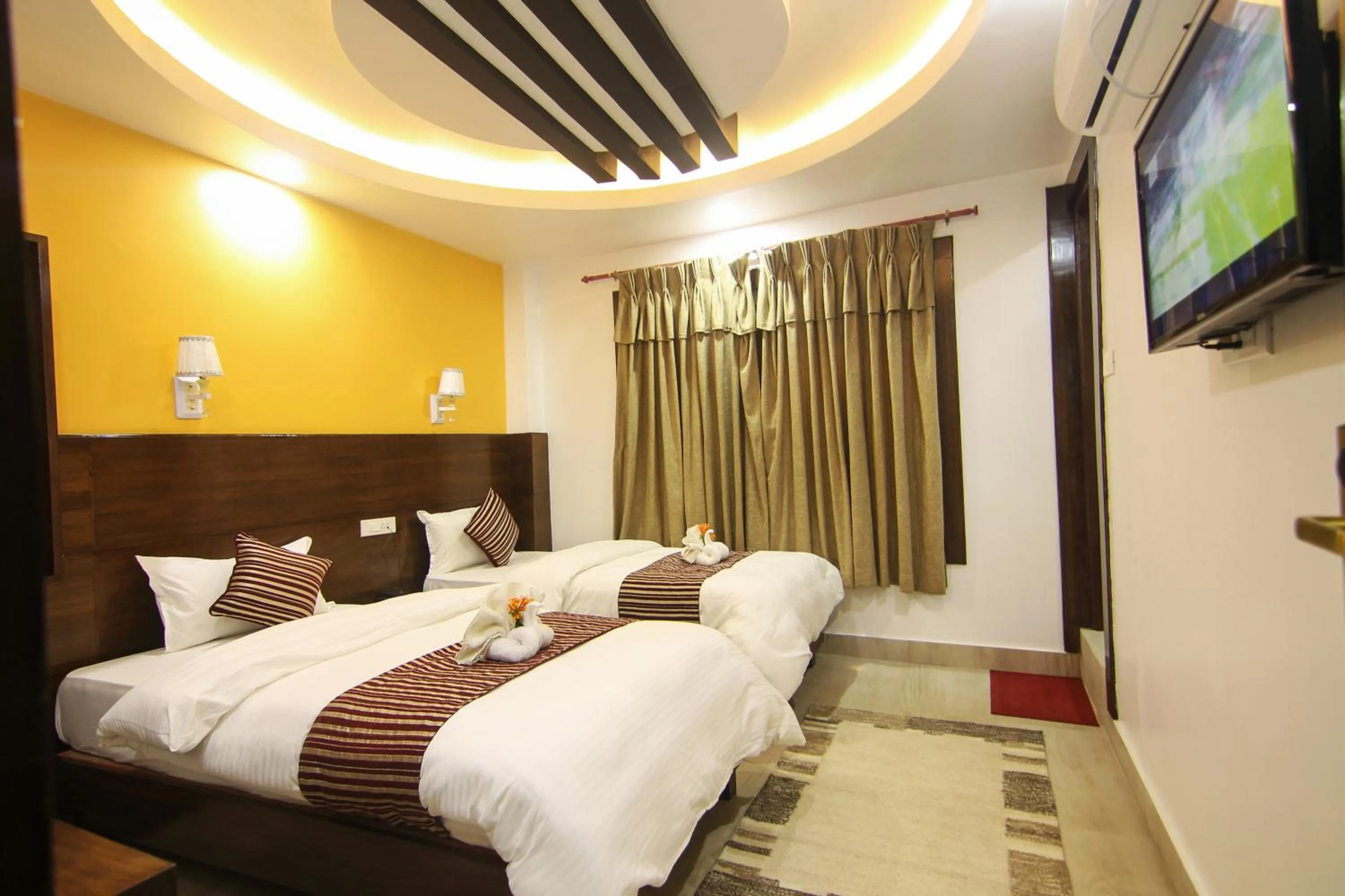 Bedroom, Bed in Hotel Lakeside Pvt. Ltd.