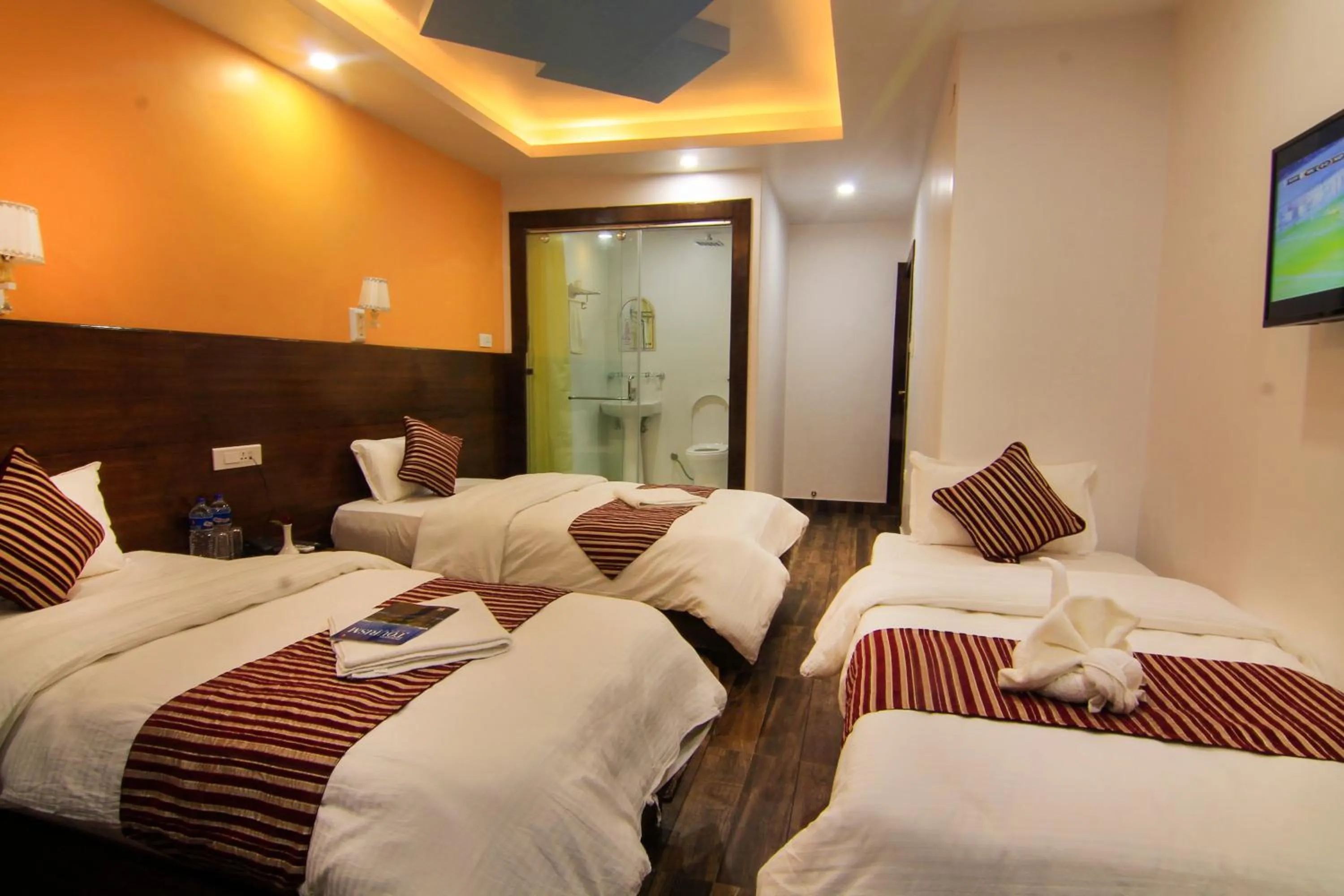 Bedroom, Bed in Hotel Lakeside Pvt. Ltd.