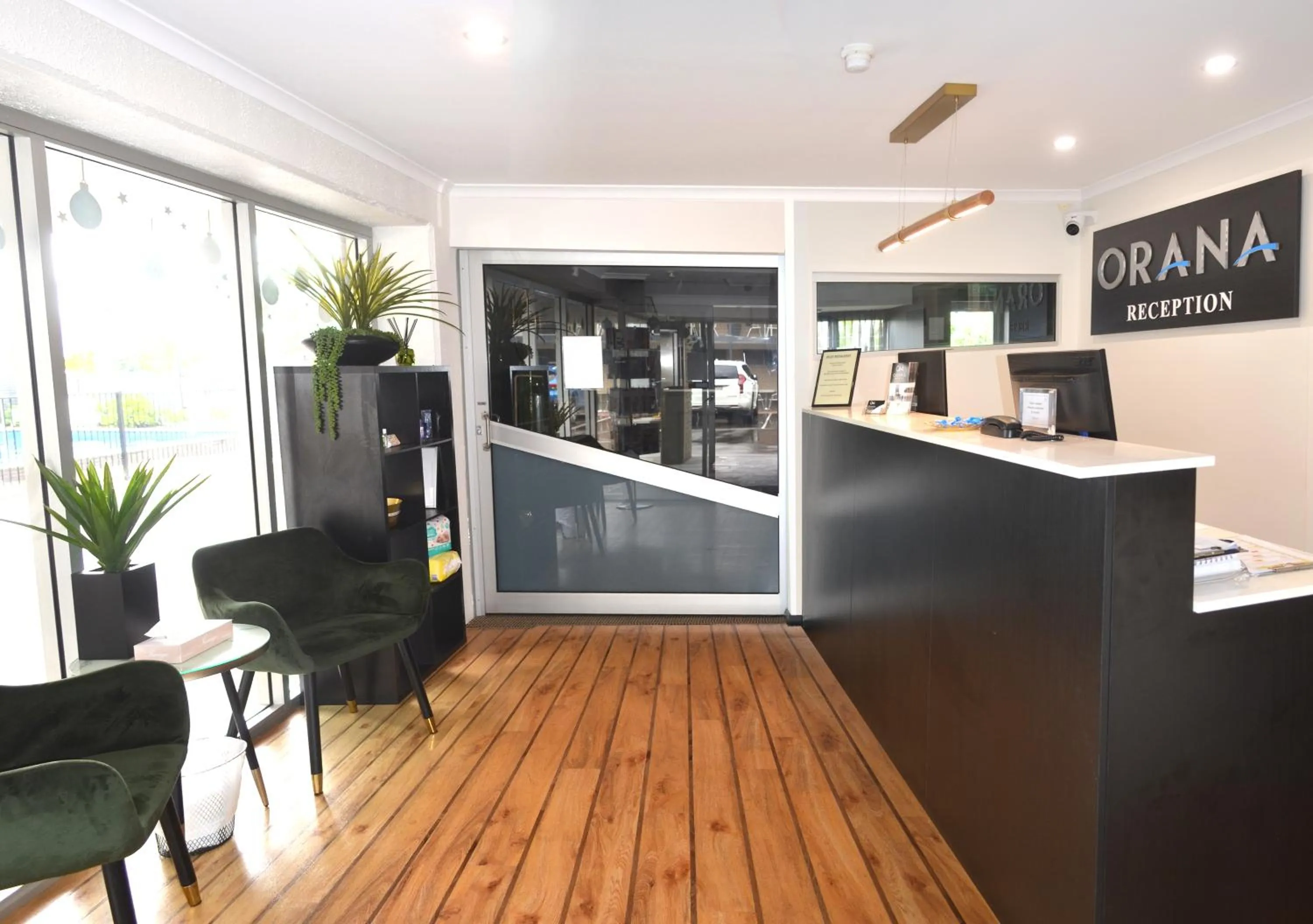 Lobby or reception in Orana Motel