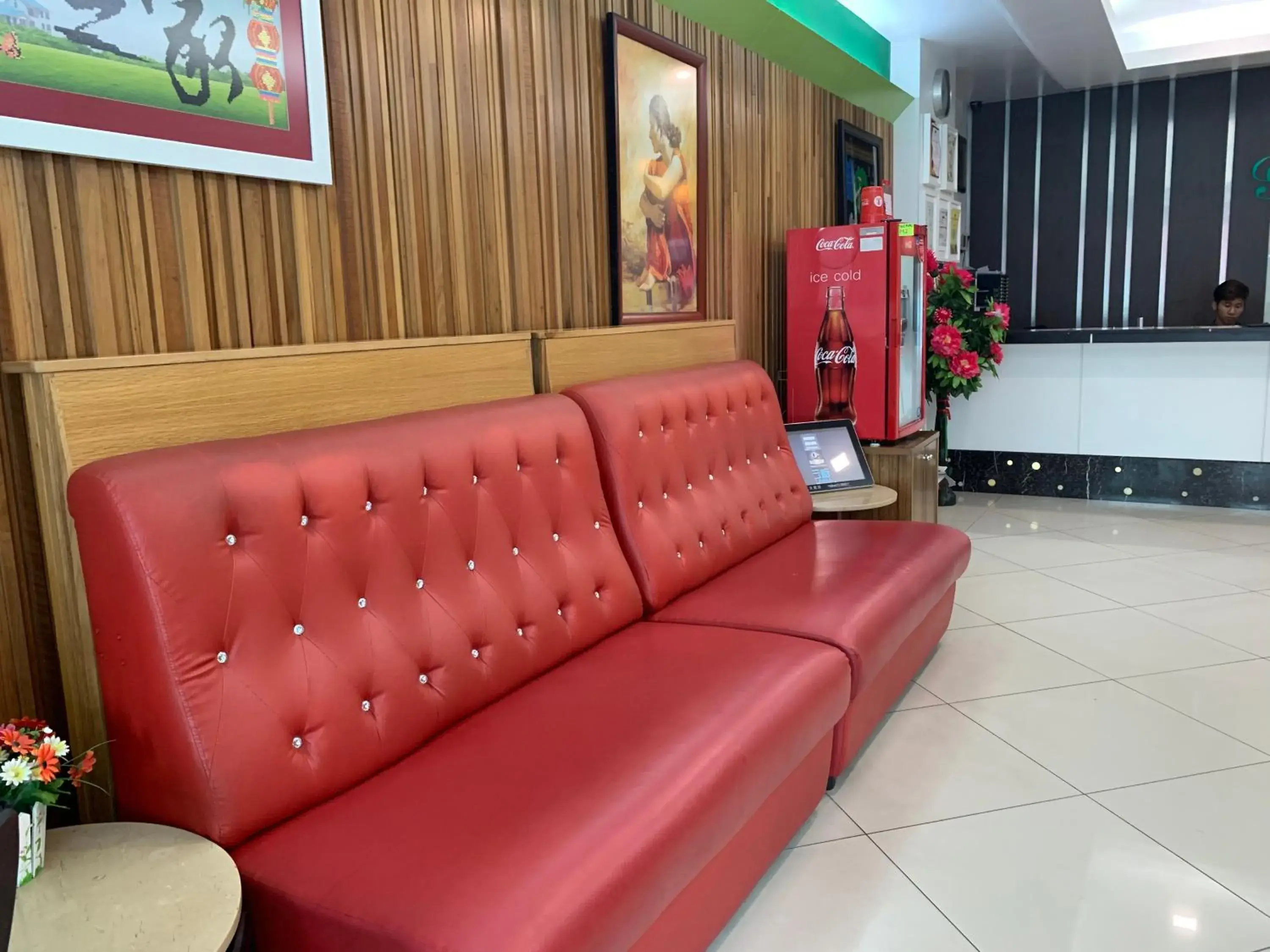 Seating area, Lobby/Reception in Green Hotel