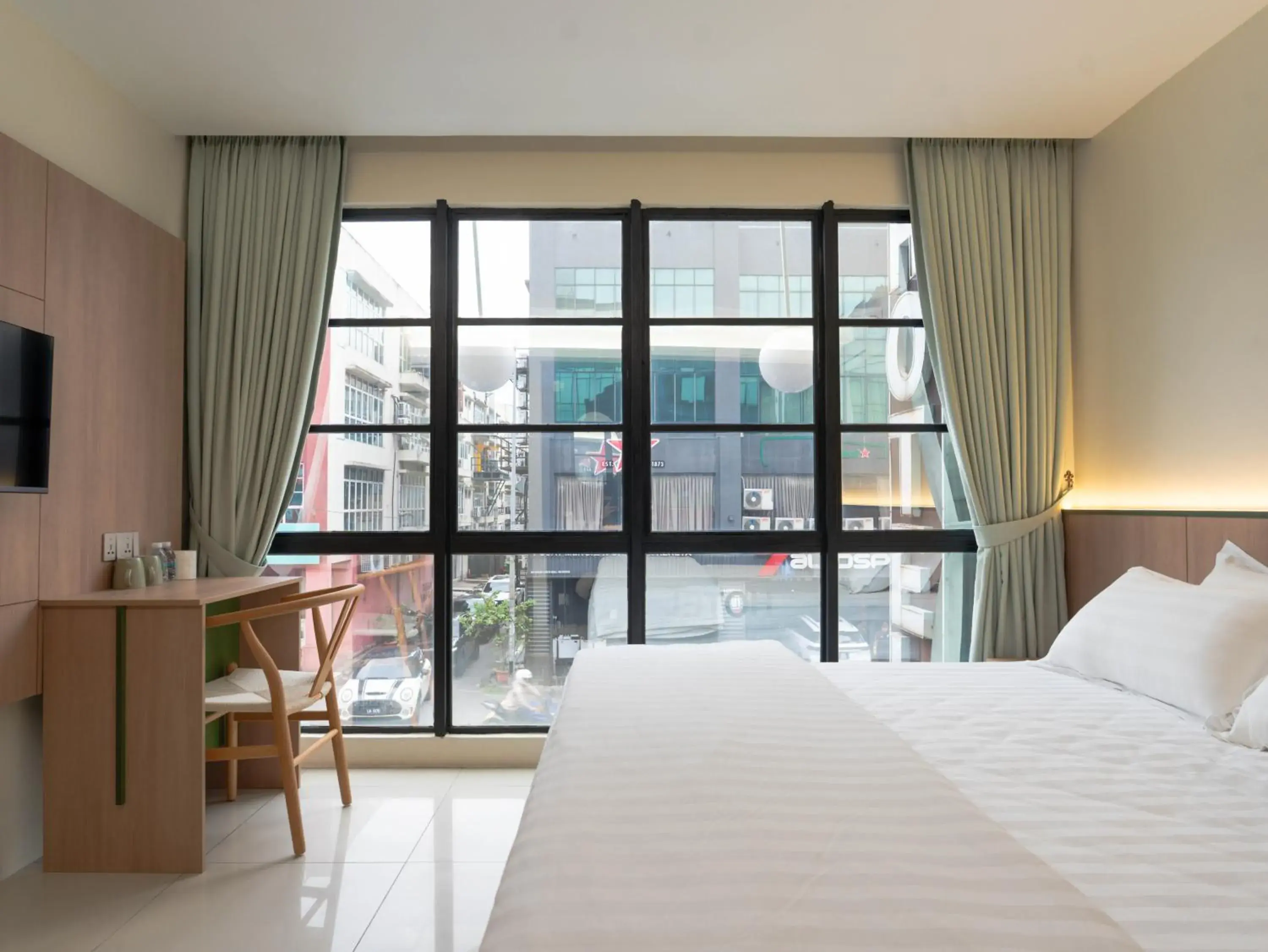 Bedroom, Bed in Green Hotel Bedroom, Bed in Green Hotel