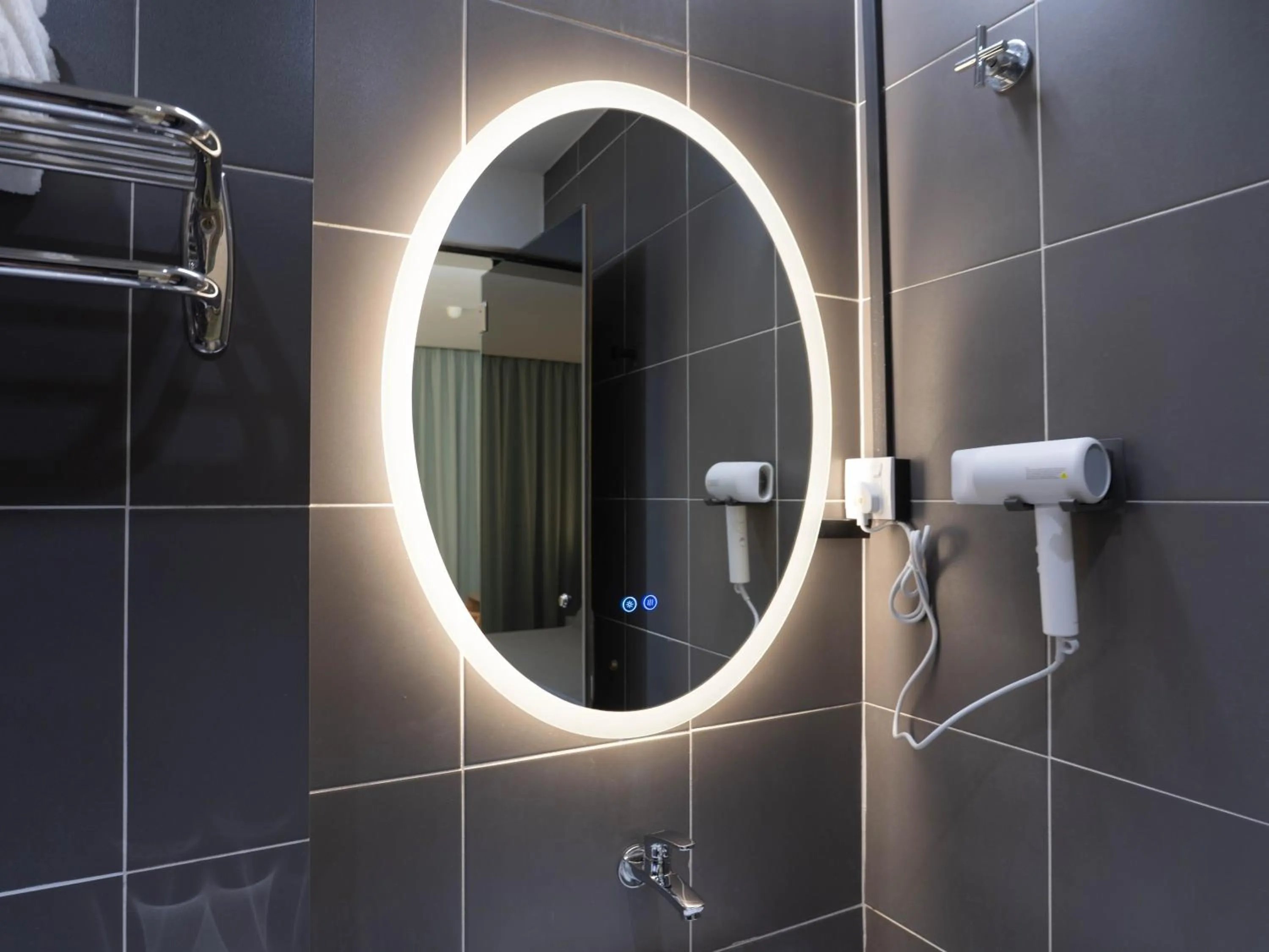 Toilet in Green Hotel