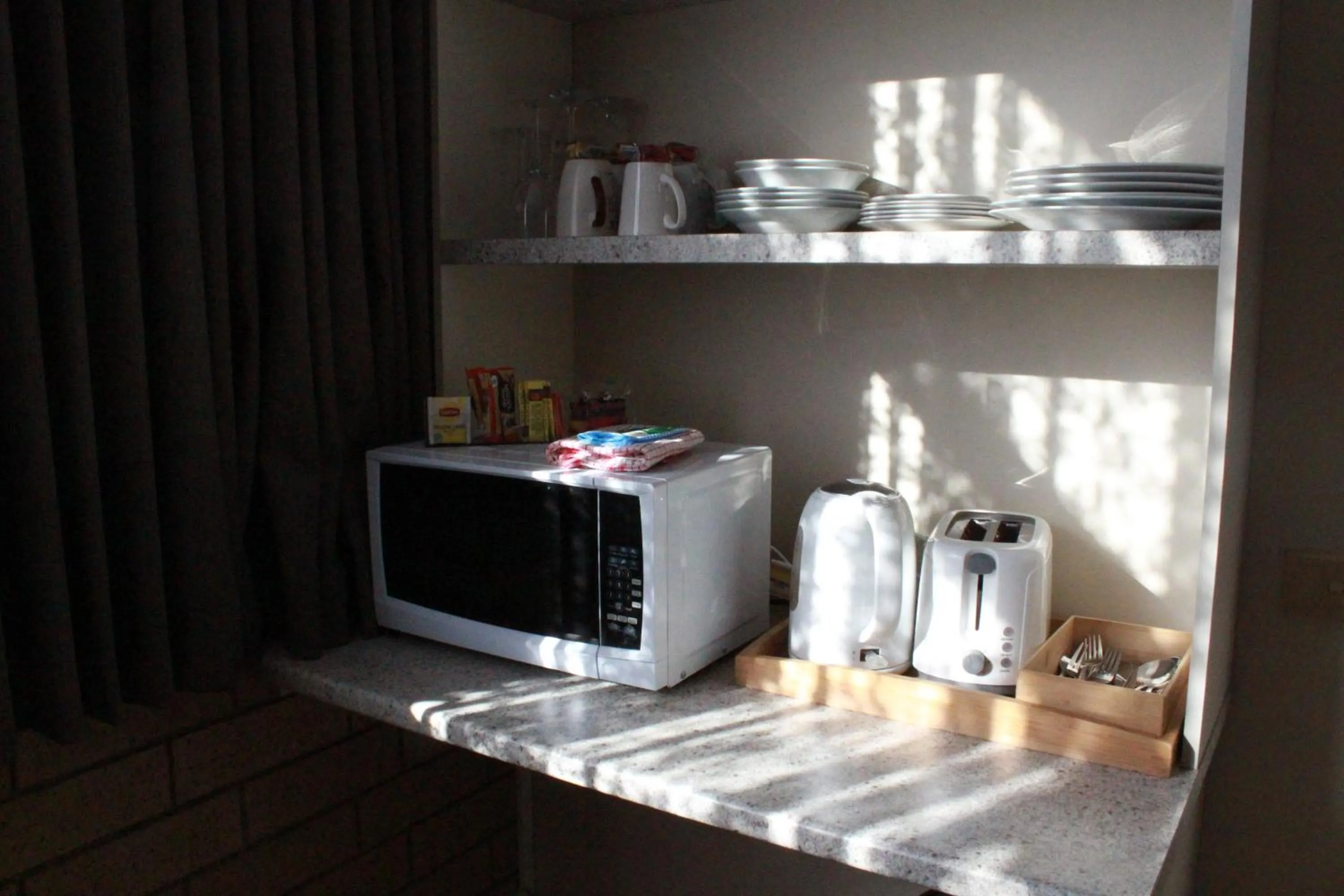 Moe Motor Inn - Contactless 24 hour Checkinn Available